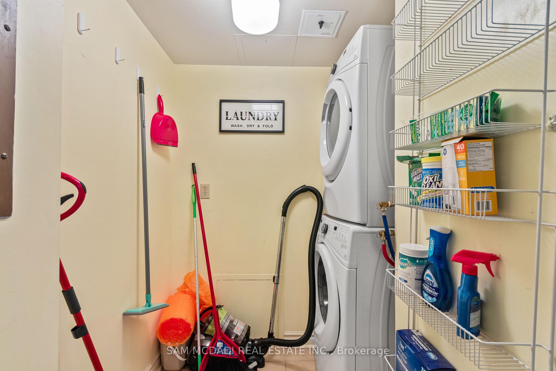 Photo 26 of Unit 807, 4 Willow Street, Waterloo, Uptown Waterloo — HOMEH