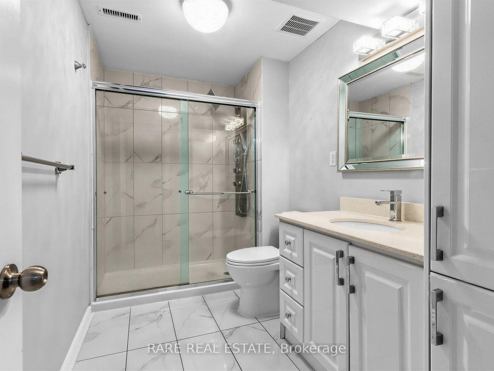 Photo 18 of 4 Hisey [Basement] Crescent, North York, Black Creek — HOMEH