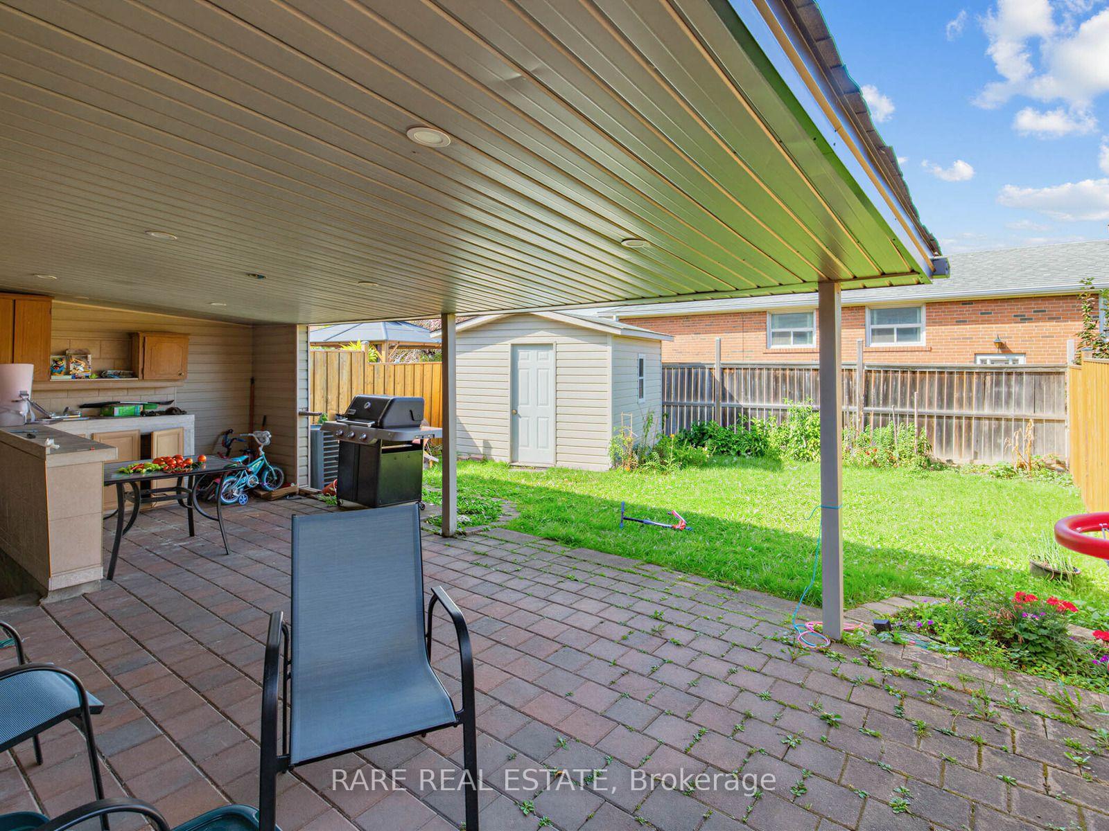 Photo 28 of 4 Hisey [Basement] Crescent, North York, Black Creek — HOMEH