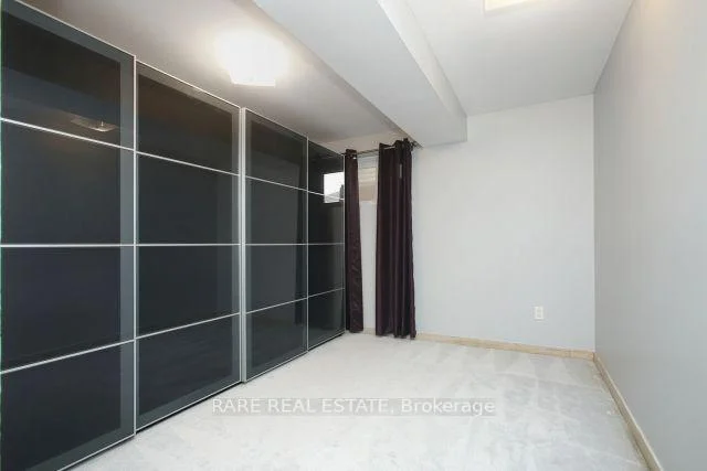 Photo 4 of 4 Hisey [Basement] Crescent, North York, Black Creek — HOMEH