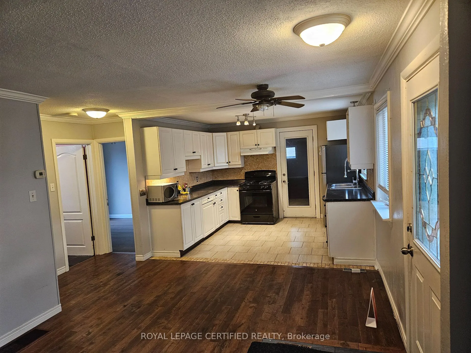 Photo 5 of 320 Dewitt Road, Hamilton, Stoney Creek — HOMEH