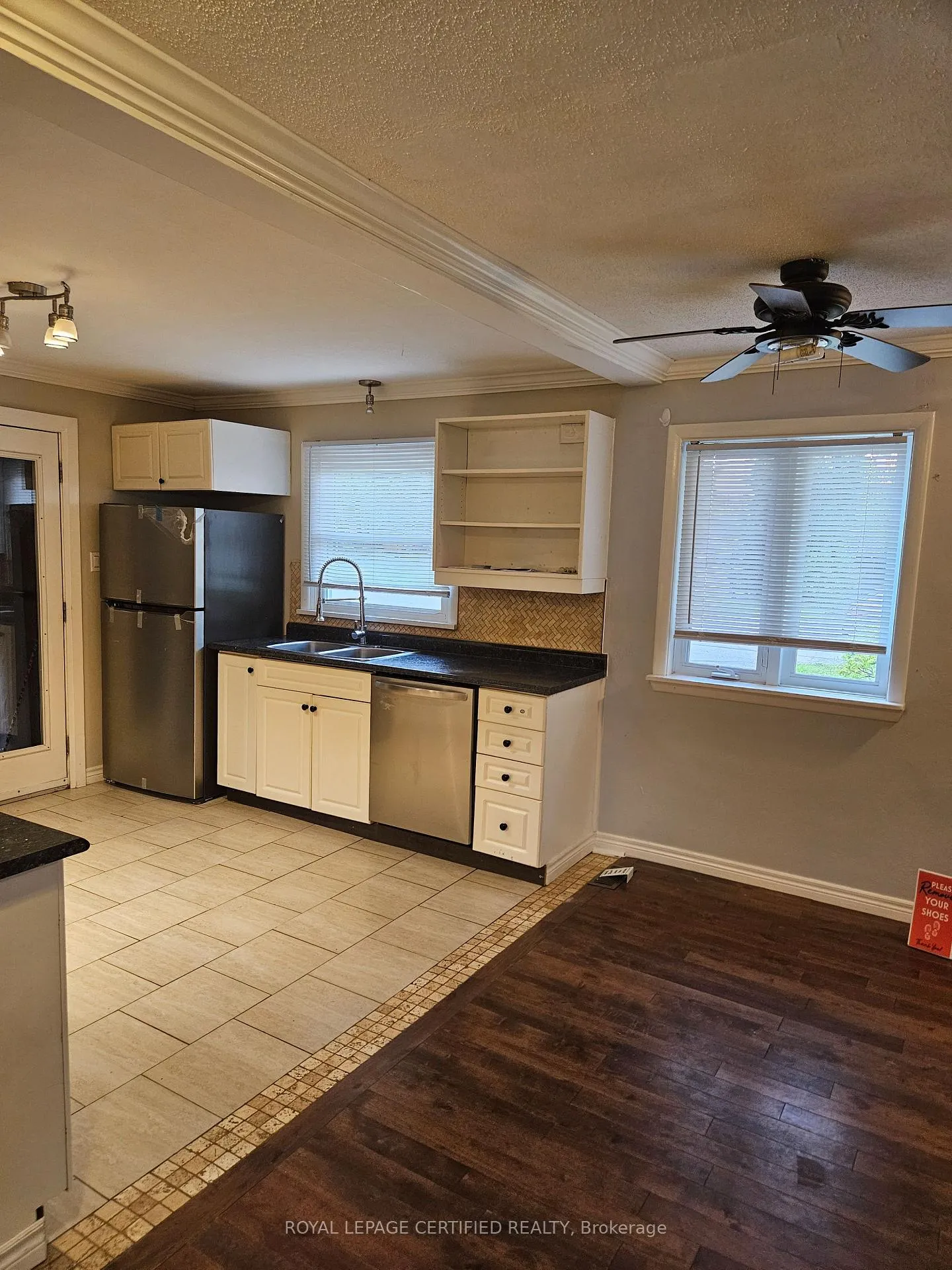 Photo 7 of 320 Dewitt Road, Hamilton, Stoney Creek — HOMEH