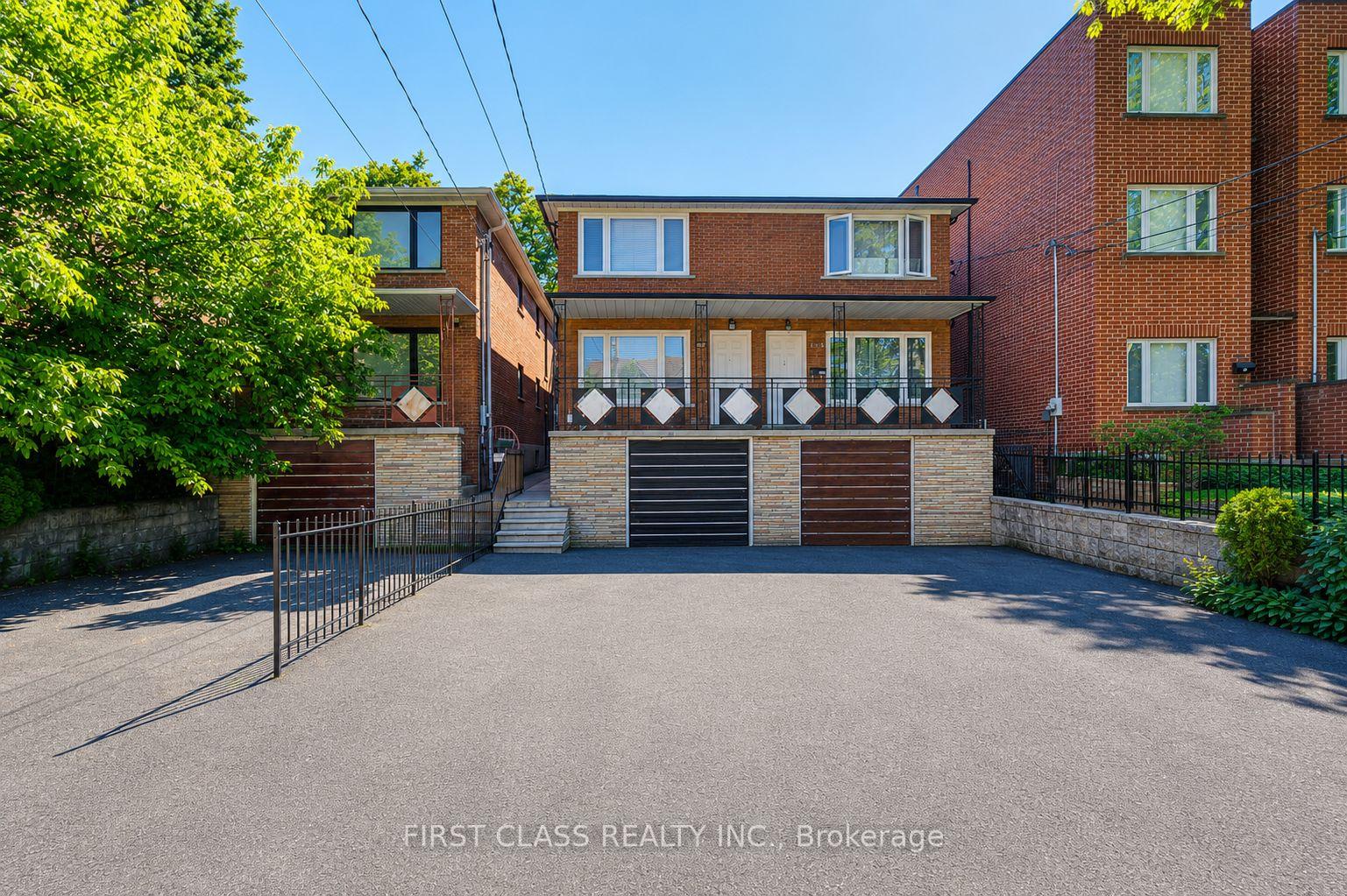 Front of 427 Leslie Street