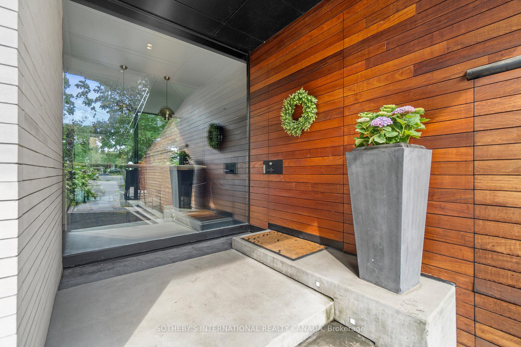 Photo 2 of 95 Riverview Drive, Toronto, Lawrence Park North — HOMEH
