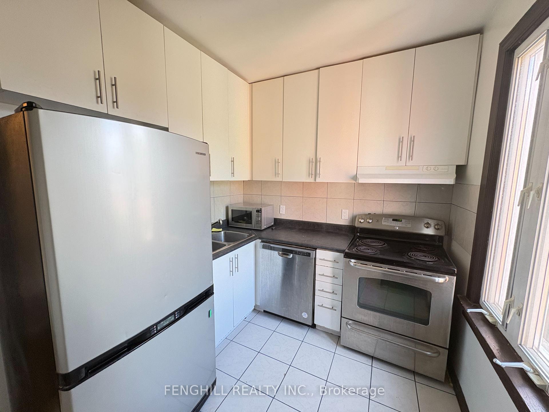 Photo 4 of 270 Clinton (Upper Level) Street, Toronto, Palmerston-Little Italy — HOMEH