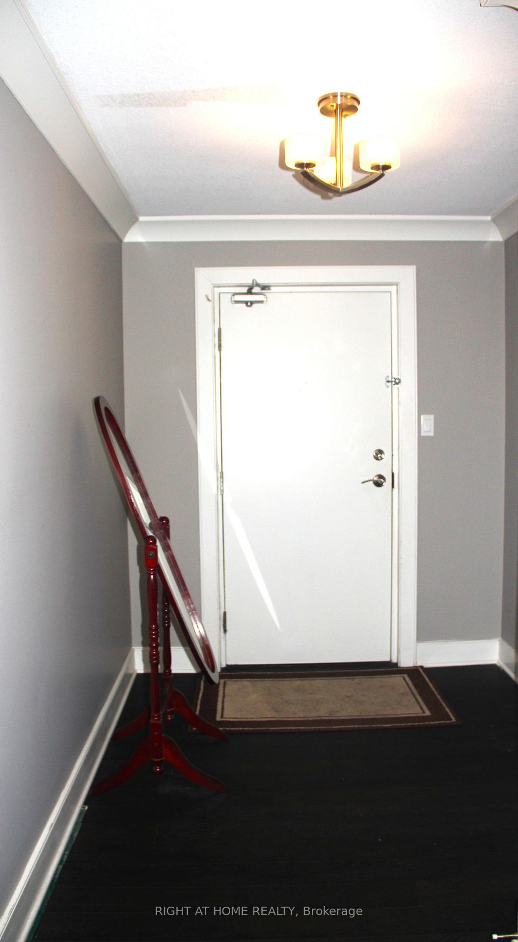 Photo 8 of Unit 9, 340 Sugarcreek Trail, London, North N — HOMEH