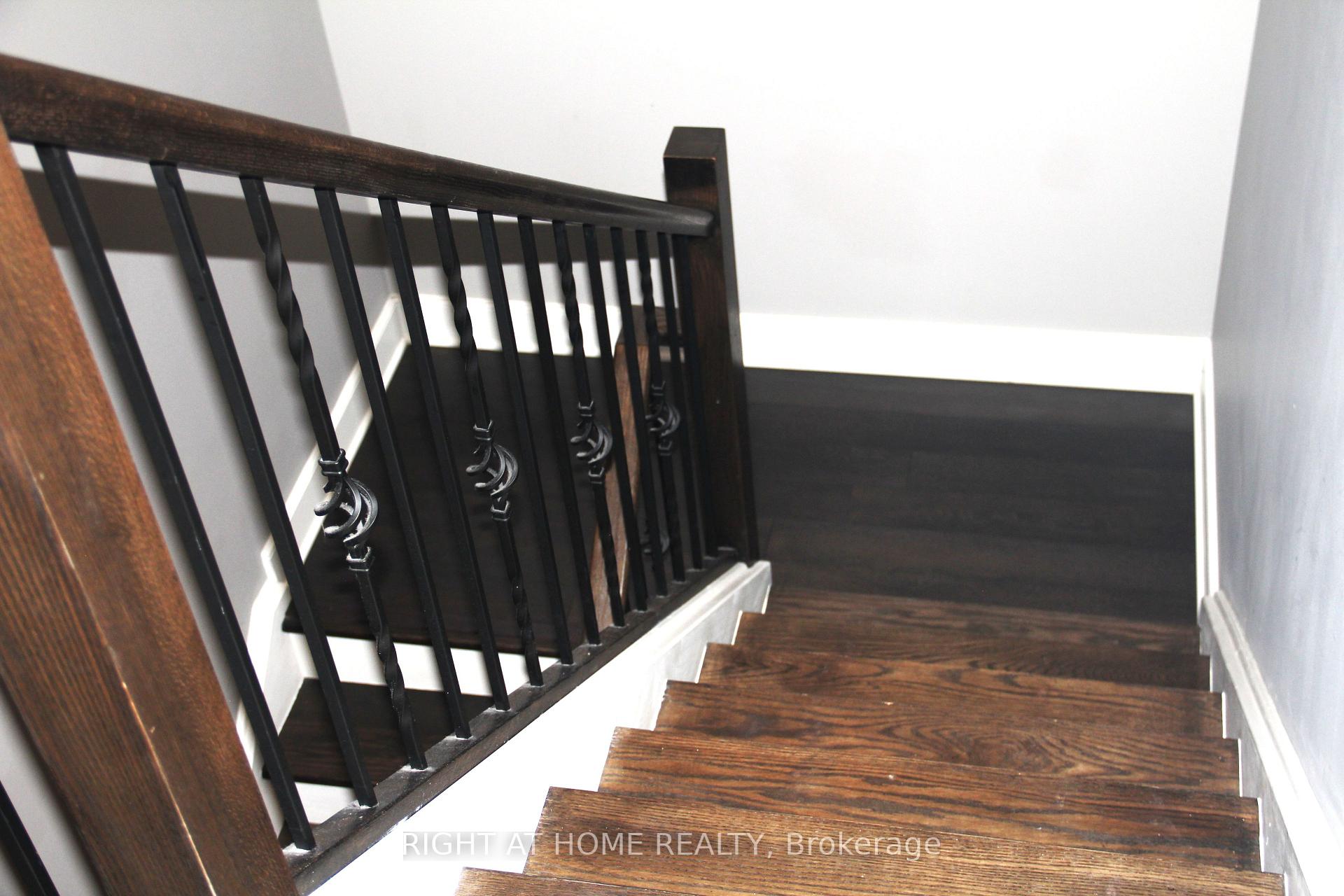 Photo 9 of Unit 9, 340 Sugarcreek Trail, London, North N — HOMEH