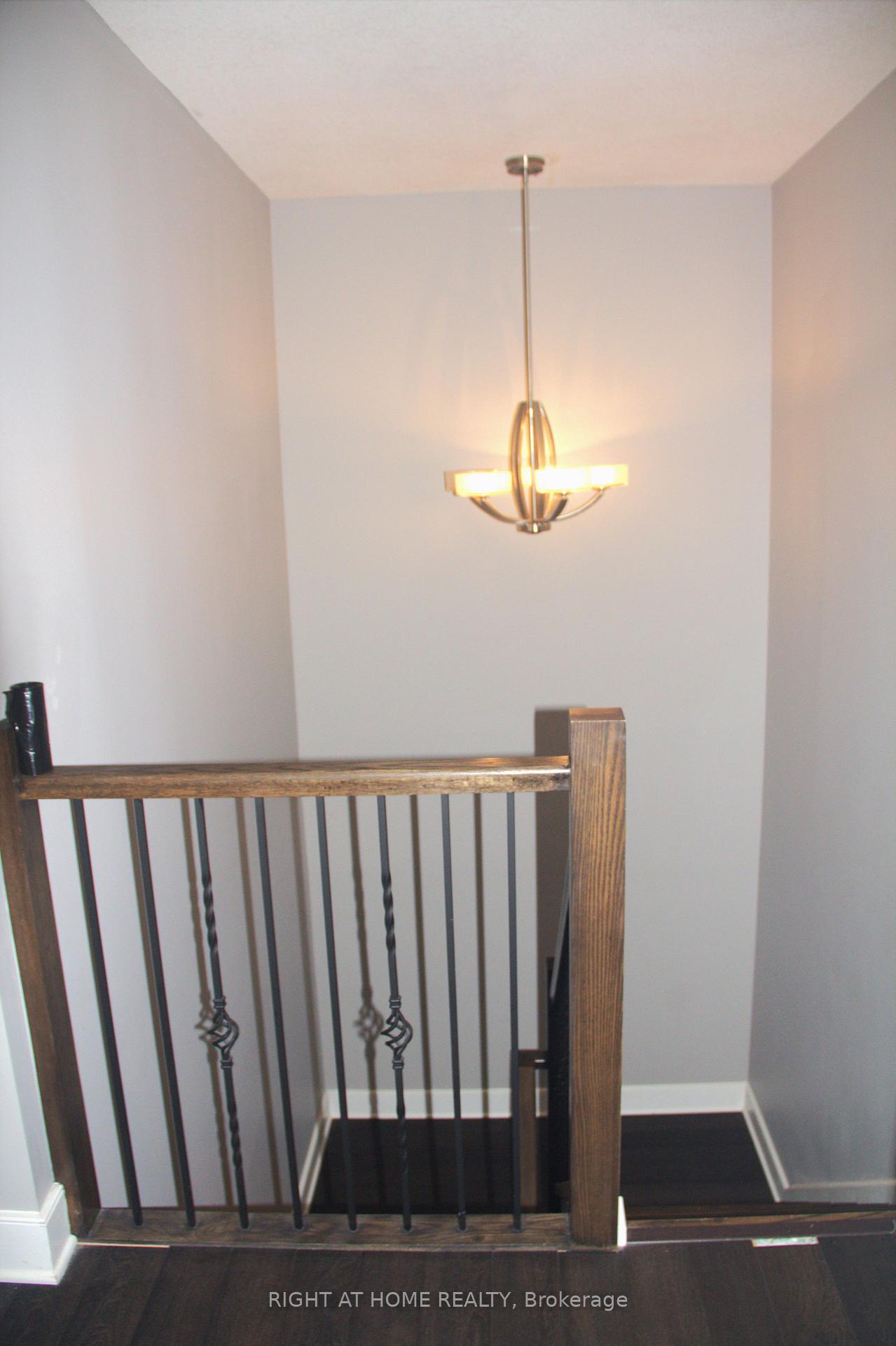 Photo 10 of Unit 9, 340 Sugarcreek Trail, London, North N — HOMEH