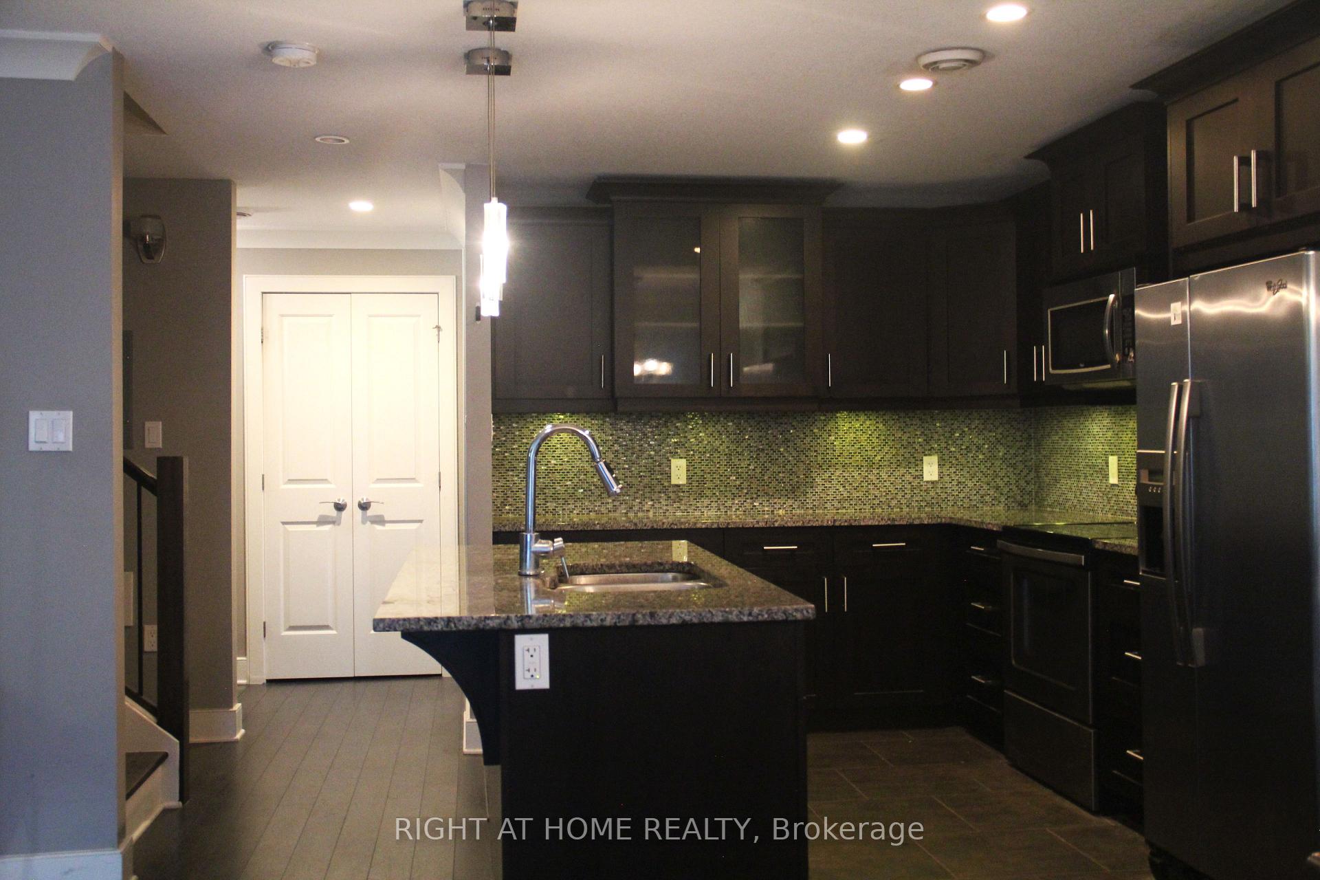 Photo 16 of Unit 9, 340 Sugarcreek Trail, London, North N — HOMEH