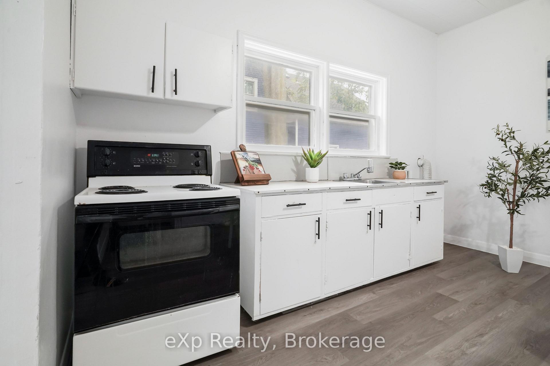 Photo 20 of 67 Railway Street, Huron East, Seaforth — HOMEH