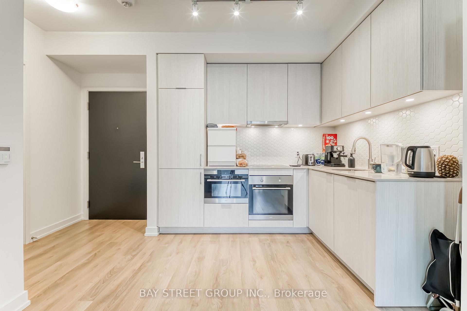 Photo 3 of Unit 210, 158 Front Street E, Toronto, Moss Park — HOMEH