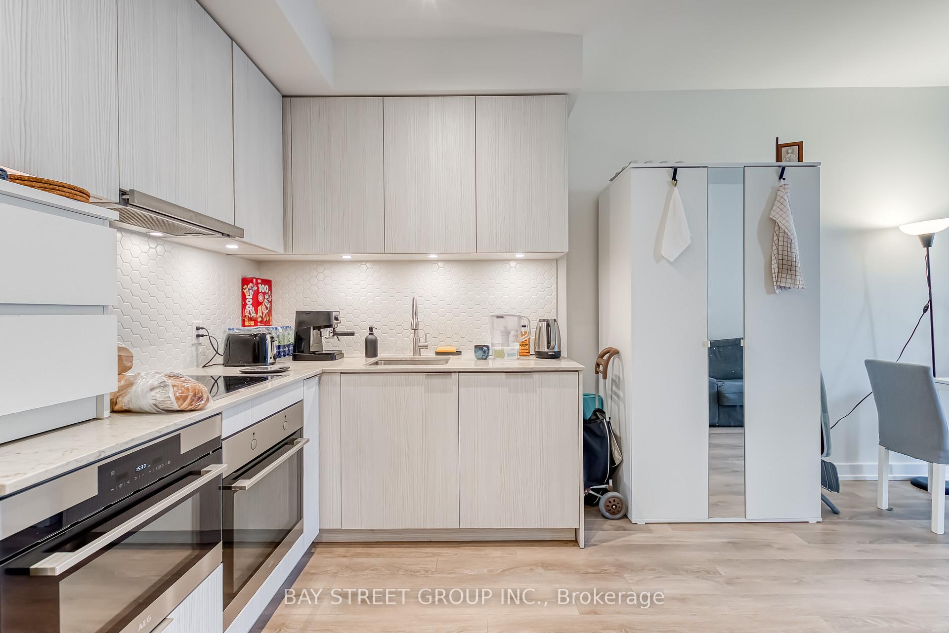 Photo 6 of Unit 210, 158 Front Street E, Toronto, Moss Park — HOMEH