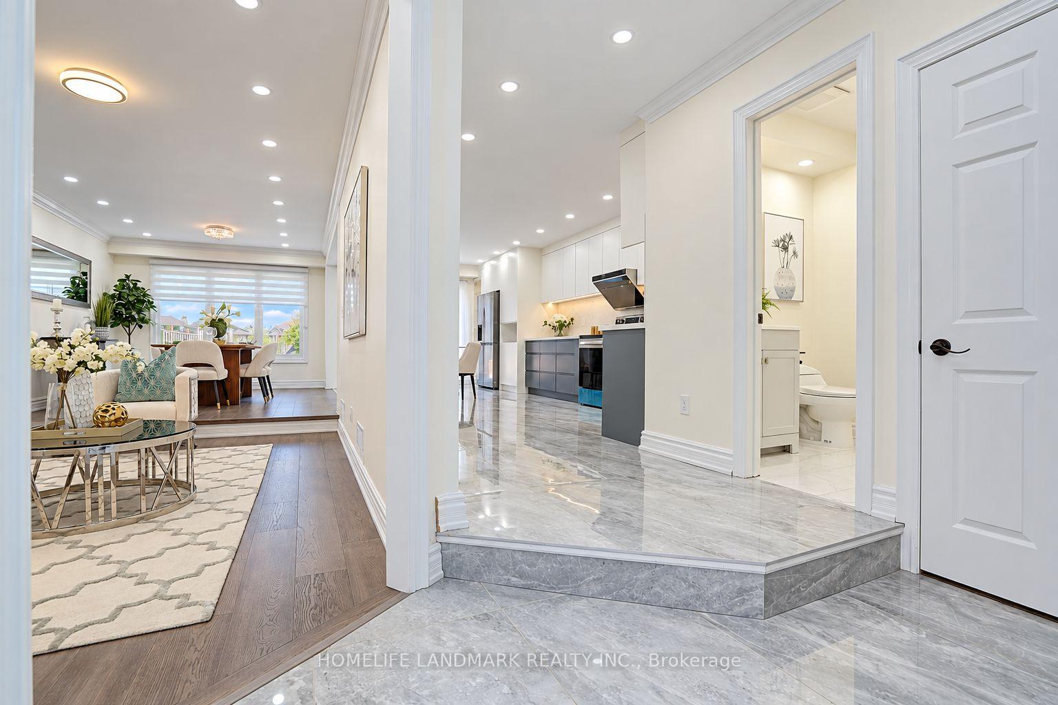 Photo 7 of 51 New Forest Square, Scarborough, Steeles — HOMEH