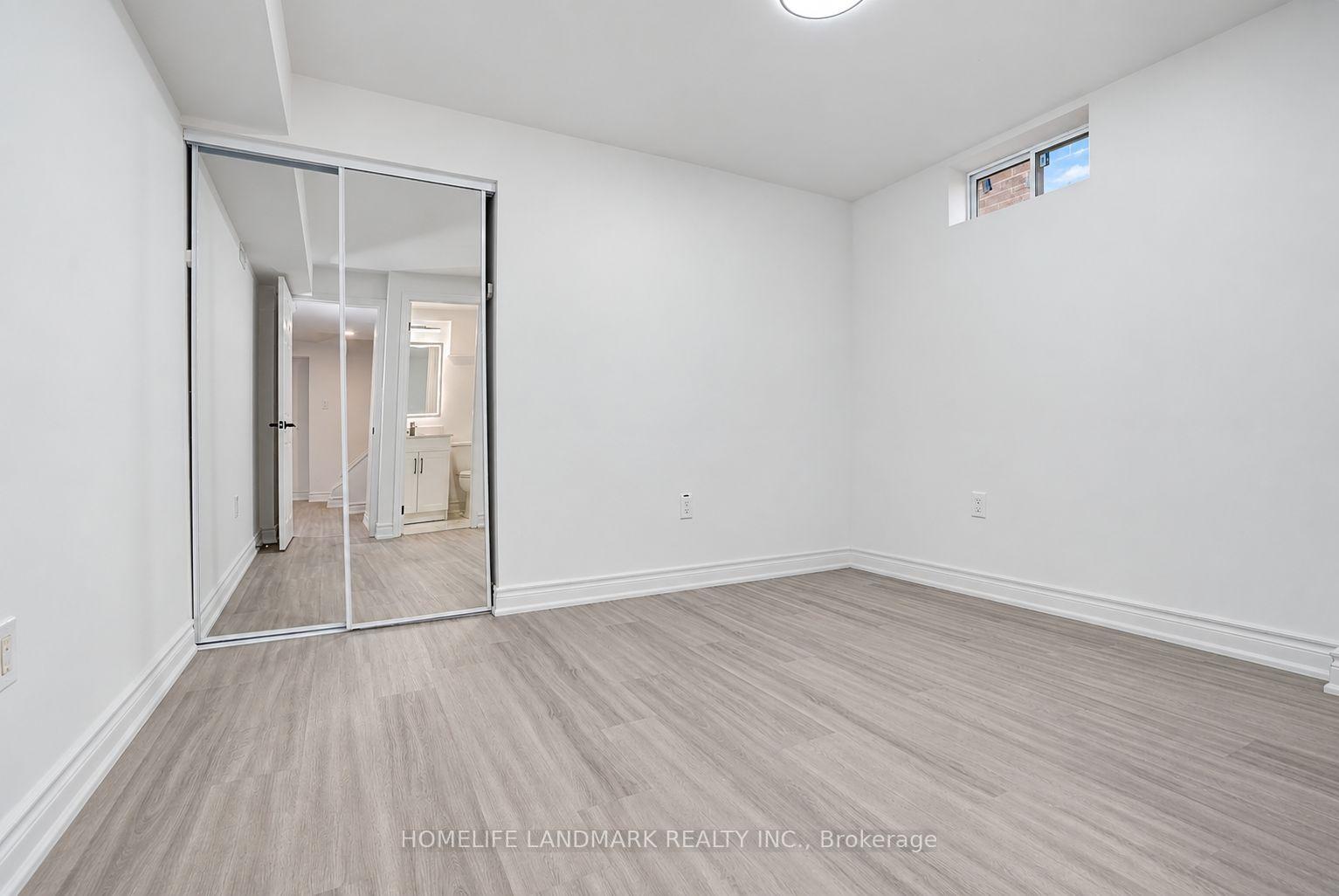 Photo 64 of 51 New Forest Square, Scarborough, Steeles — HOMEH