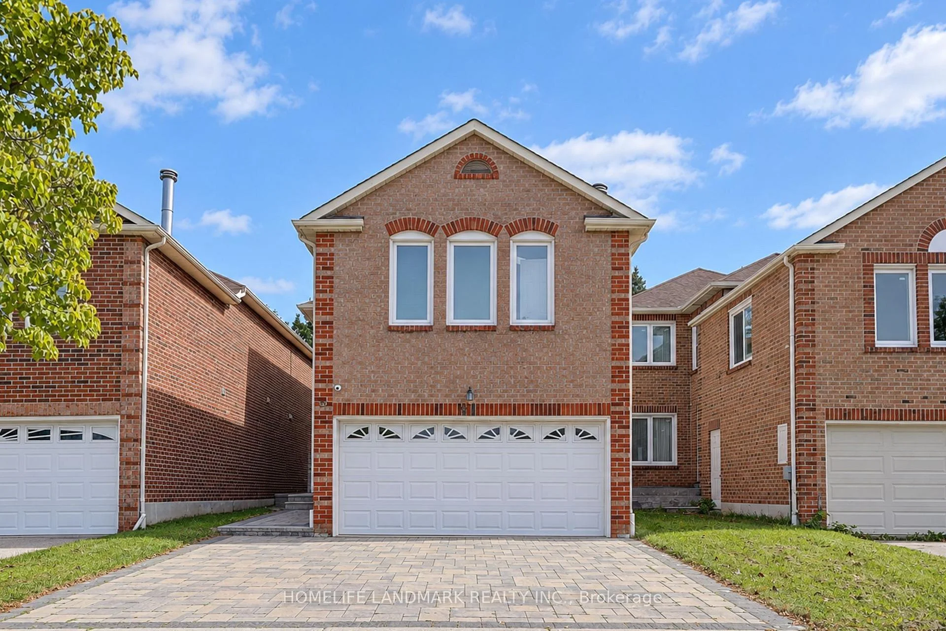 Photo 3 of 51 New Forest Square, Scarborough, Steeles — HOMEH