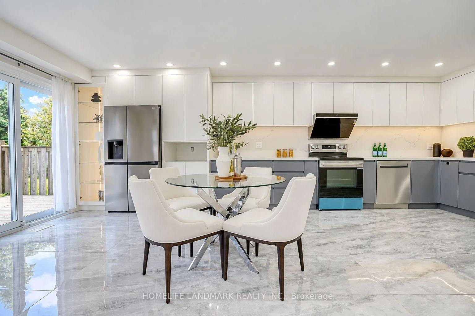 Photo 23 of 51 New Forest Square, Scarborough, Steeles — HOMEH