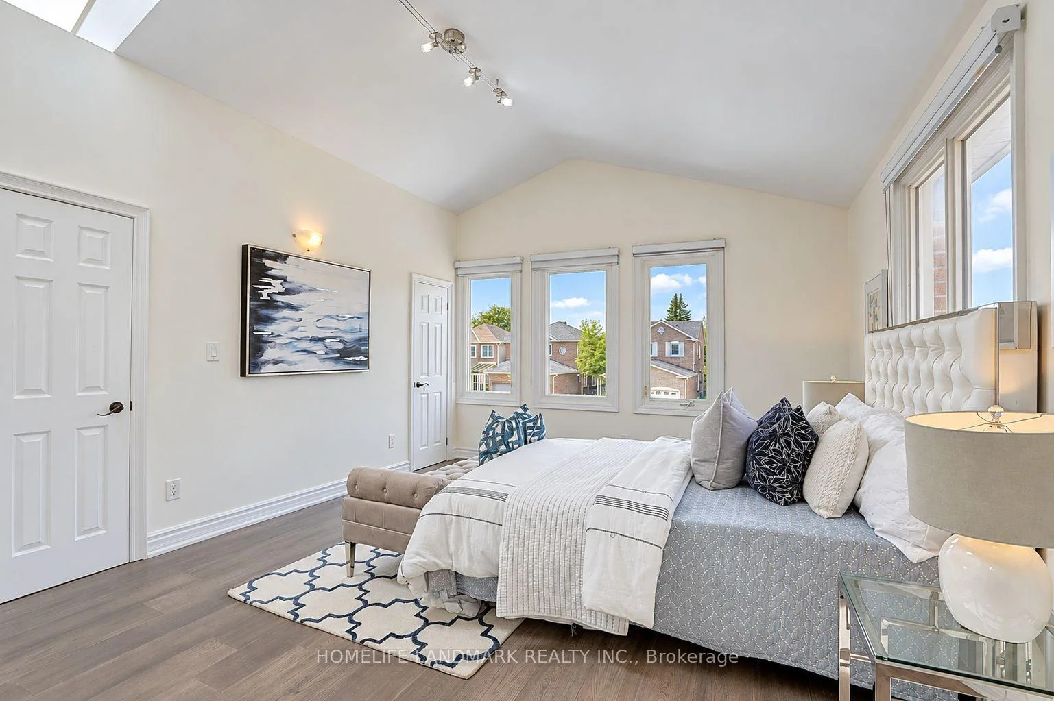 Photo 32 of 51 New Forest Square, Scarborough, Steeles — HOMEH