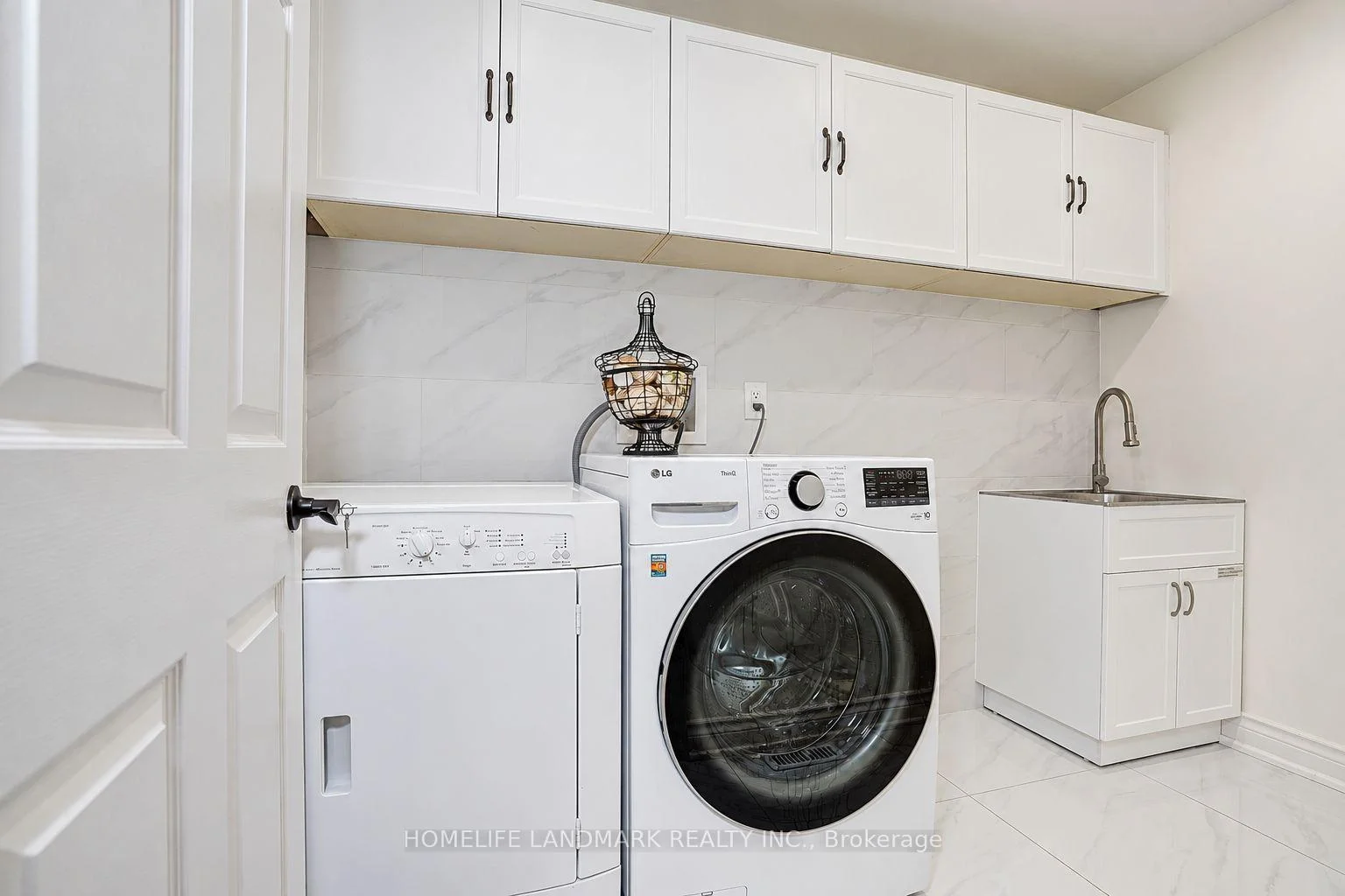 Photo 47 of 51 New Forest Square, Scarborough, Steeles — HOMEH