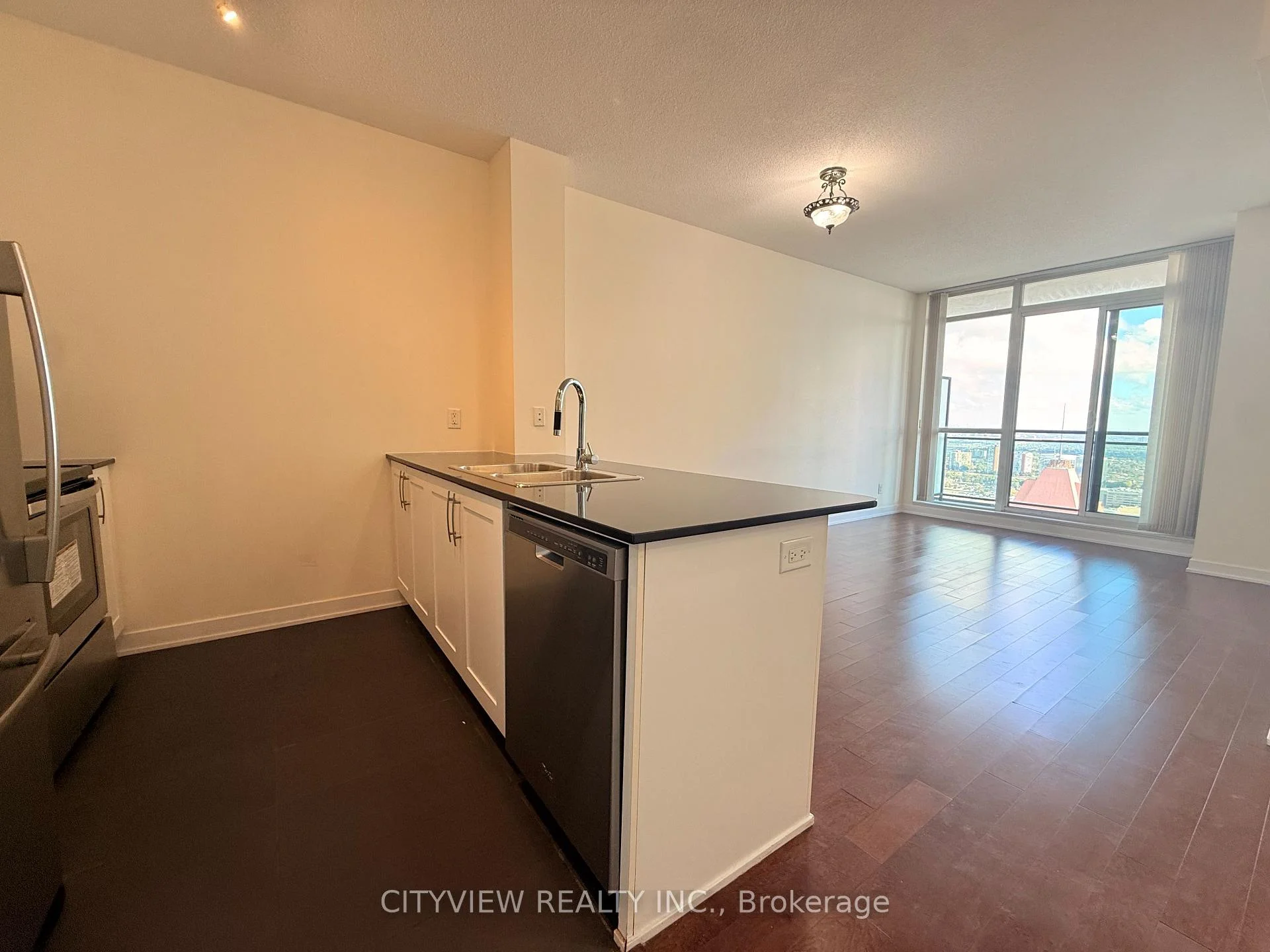 Photo 8 of Unit 4101, 4070 Confederation Parkway, Mississauga, City Centre — HOMEH