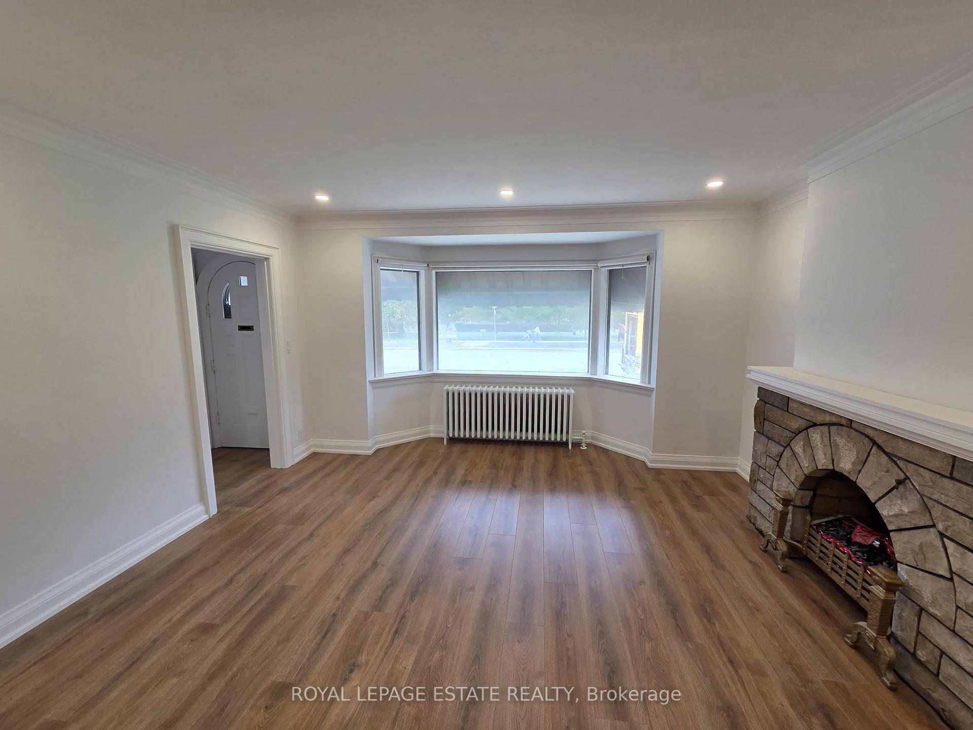 Photo 2 of Unit Main, 839 Coxwell Avenue, Toronto, Danforth Village-East York — HOMEH