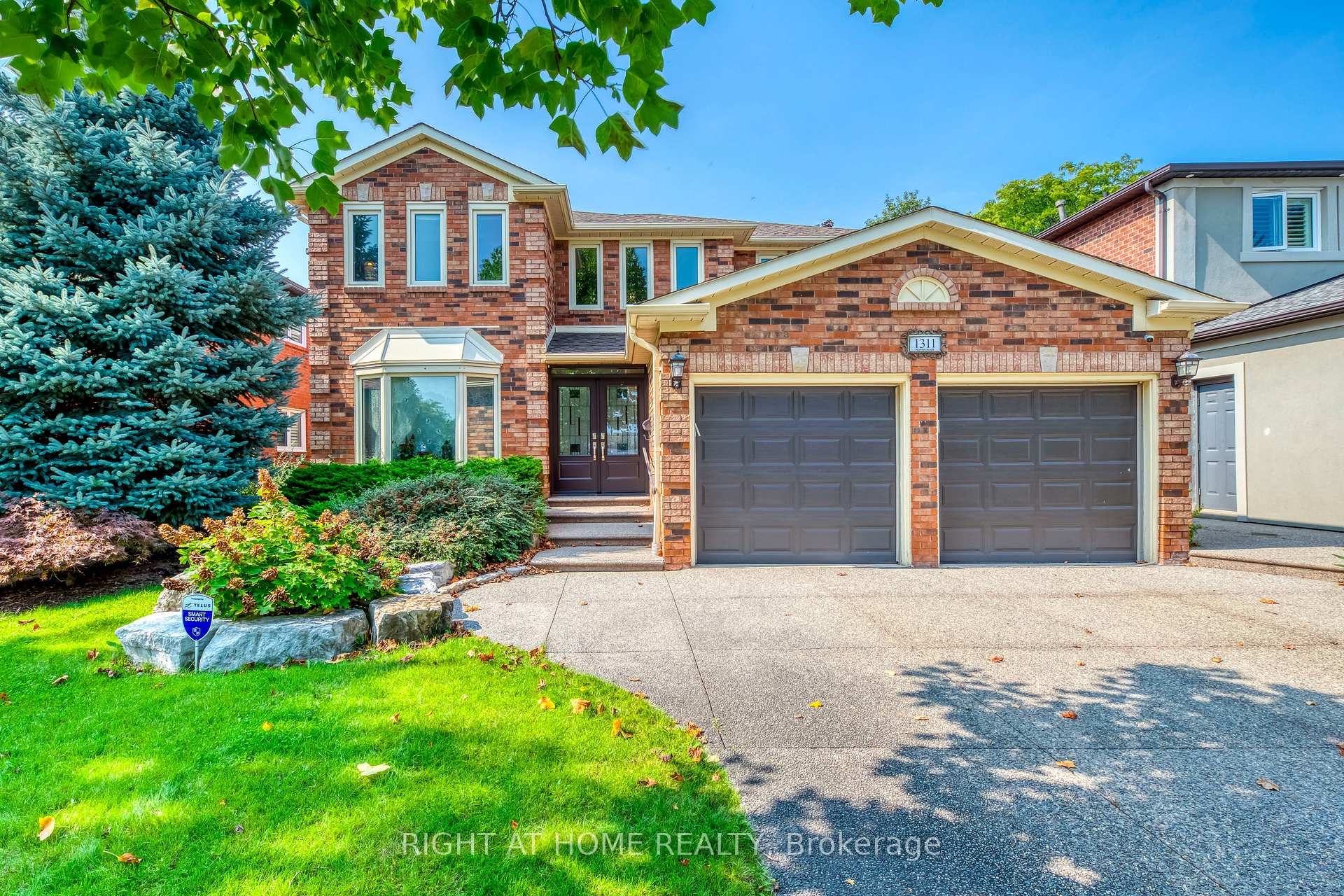 Photo 2 of 1311 Playter Place, Oakville, Glen Abbey — HOMEH