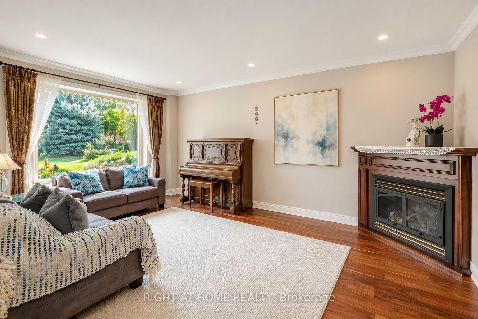 Photo 5 of 1311 Playter Place, Oakville, Glen Abbey — HOMEH