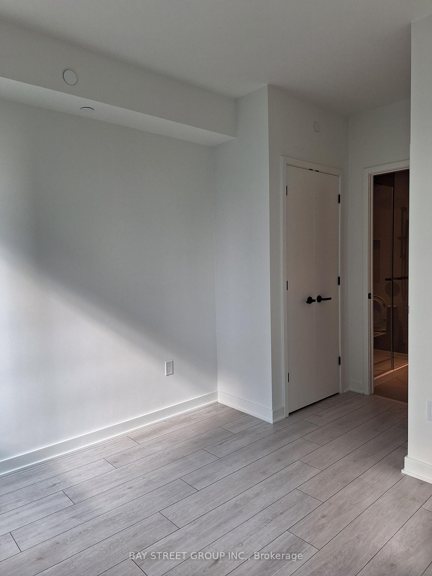 Photo 6 of Unit 4408, 55 Charles Street E, Toronto, Church-Yonge Corridor — HOMEH