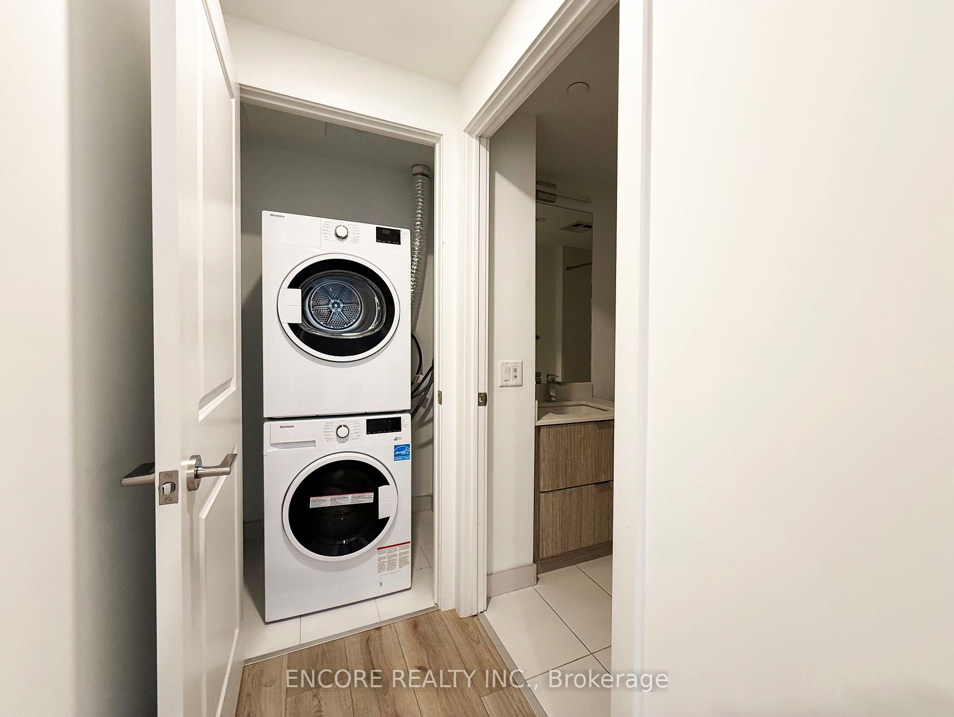 Photo 5 of Unit 3801, 395 Bloor Street E, Toronto, North St. James Town — HOMEH