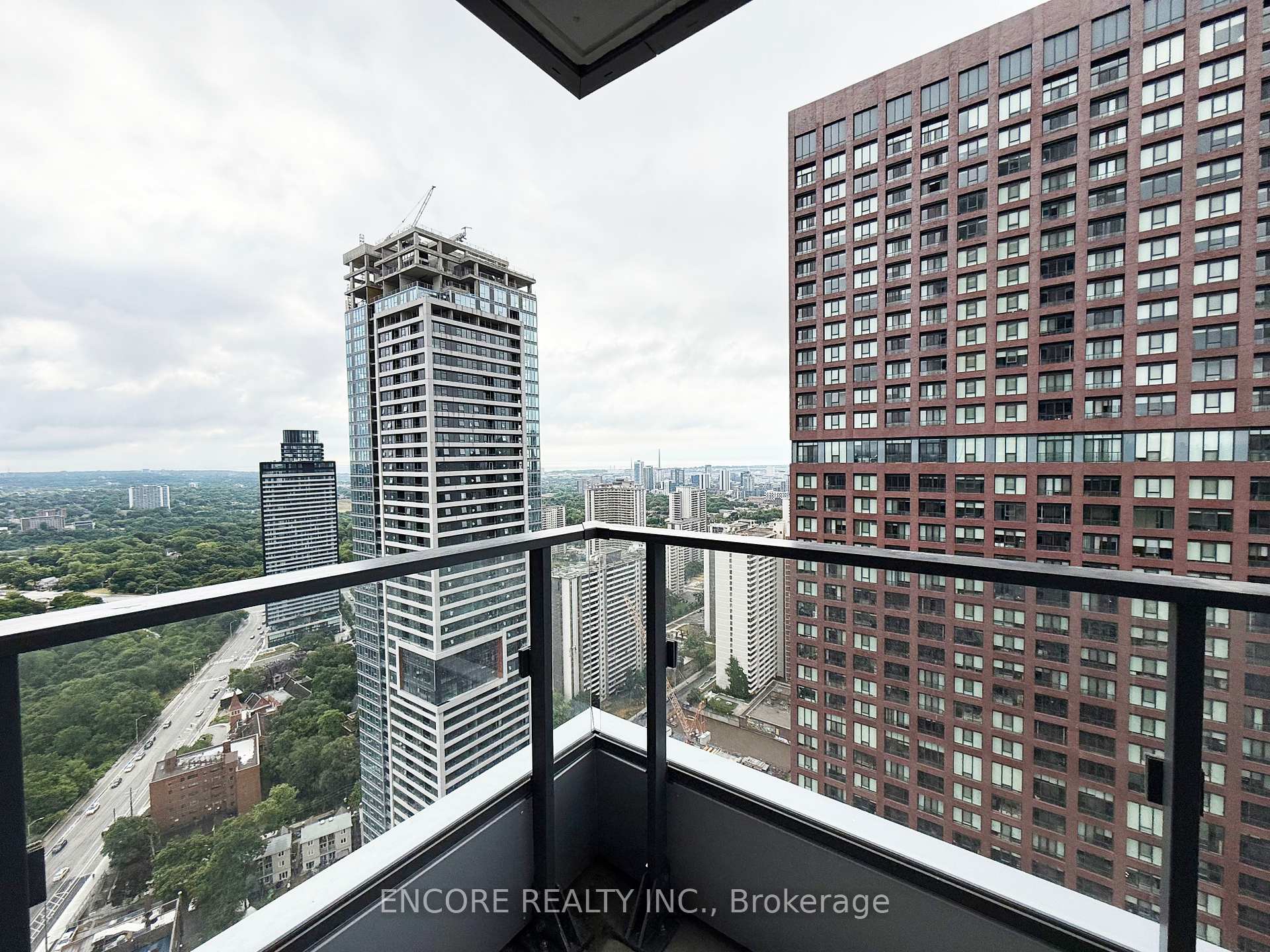 Photo 12 of Unit 3801, 395 Bloor Street E, Toronto, North St. James Town — HOMEH
