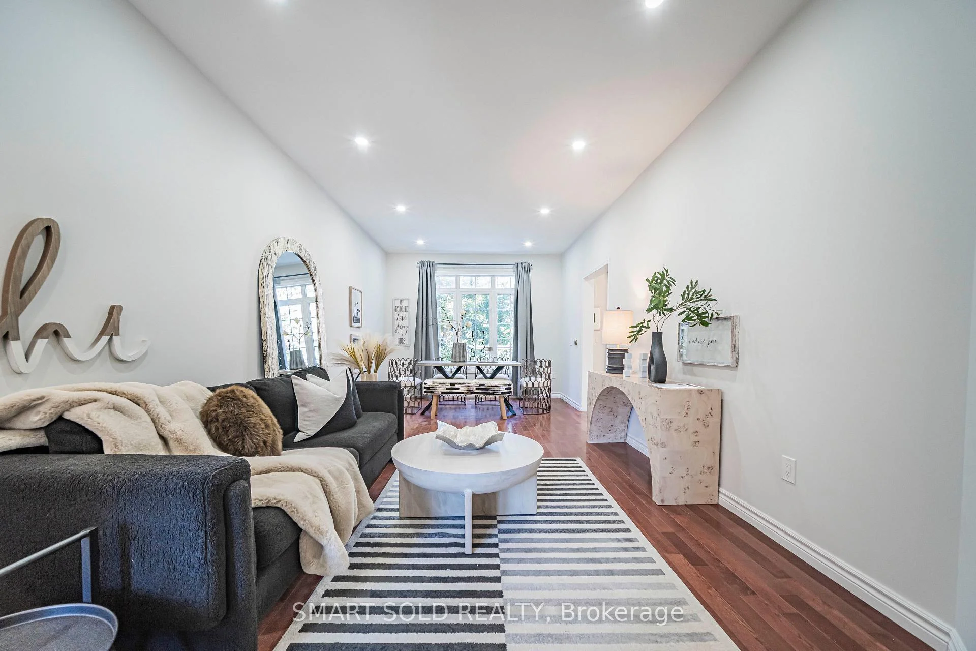 Photo 18 of 82 Ballymore Drive, Aurora, Bayview Wellington — HOMEH