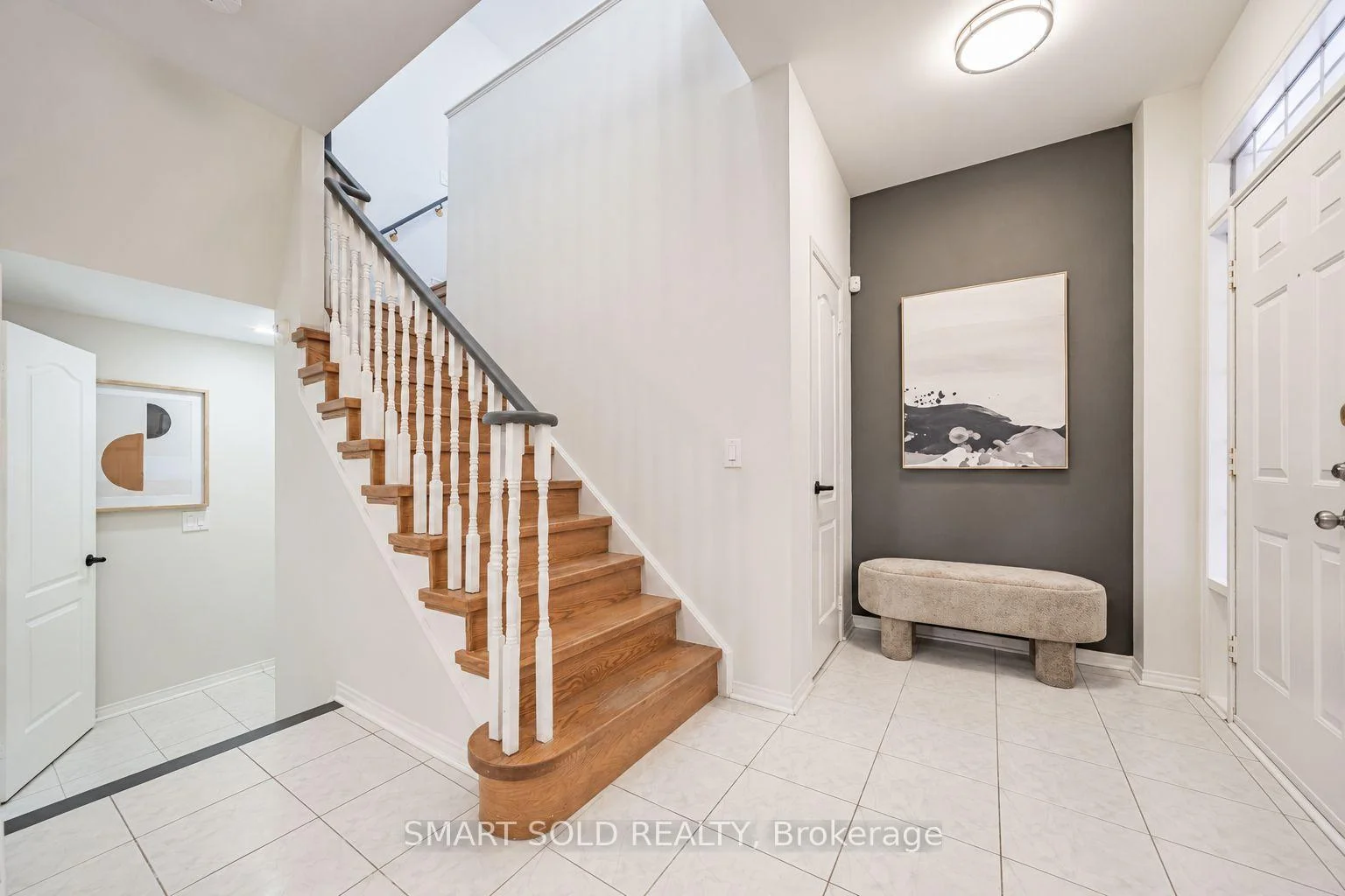 Photo 11 of 82 Ballymore Drive, Aurora, Bayview Wellington — HOMEH