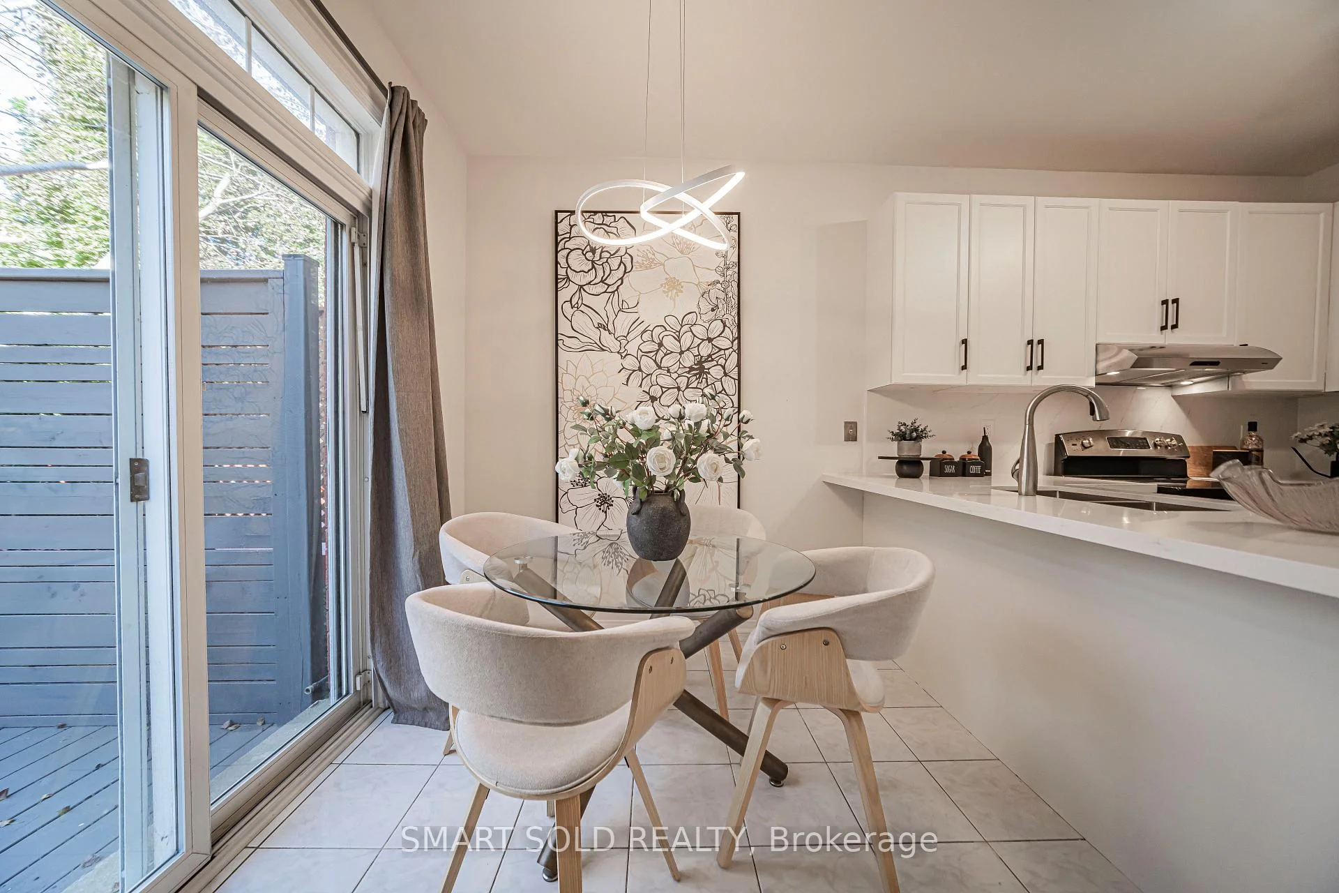 Photo 49 of 82 Ballymore Drive, Aurora, Bayview Wellington — HOMEH