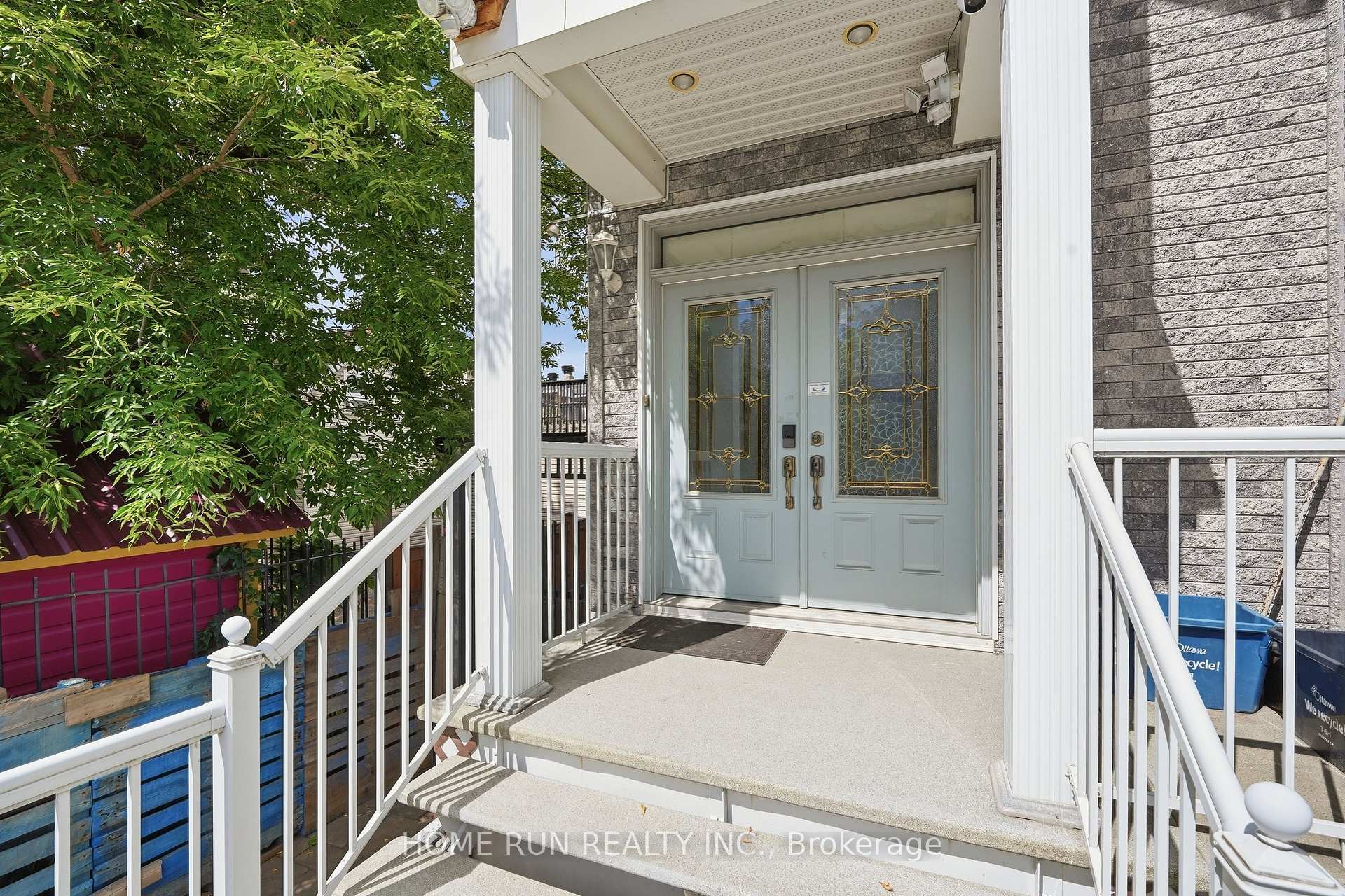 Photo 2 of 57 Willow Street, Ottawa, West Centre Town — HOMEH