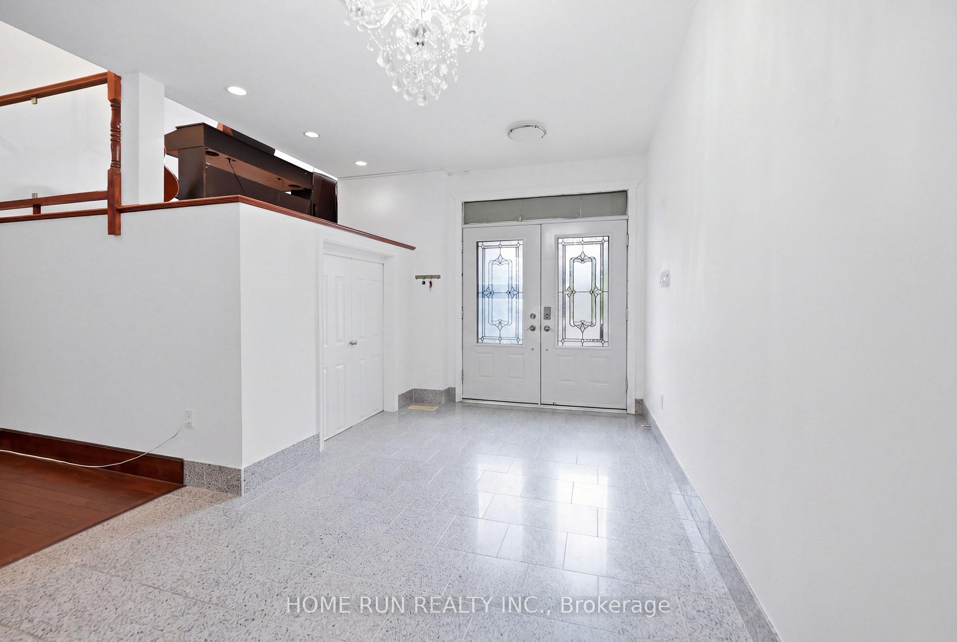 Photo 4 of 57 Willow Street, Ottawa, West Centre Town — HOMEH