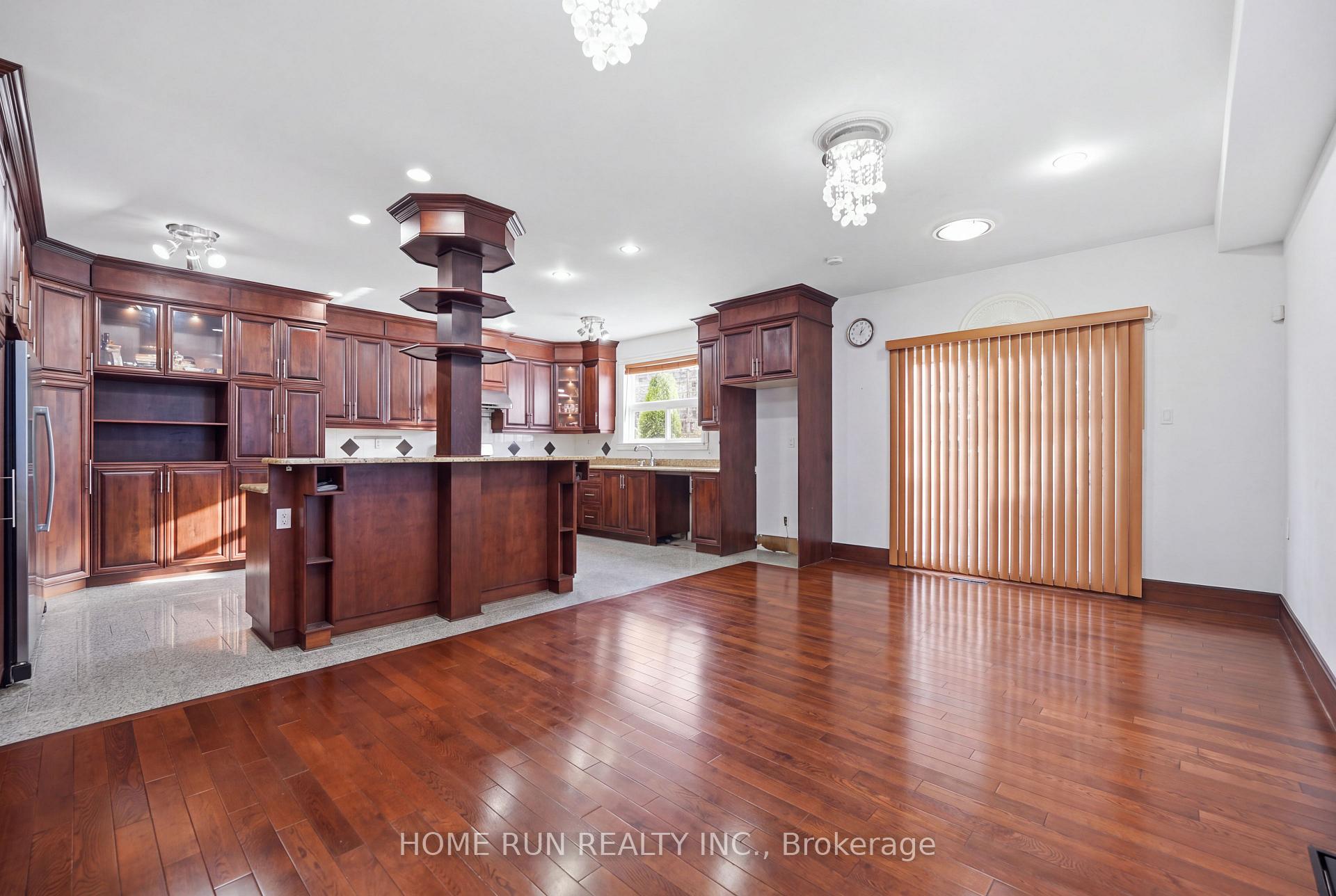 Photo 14 of 57 Willow Street, Ottawa, West Centre Town — HOMEH