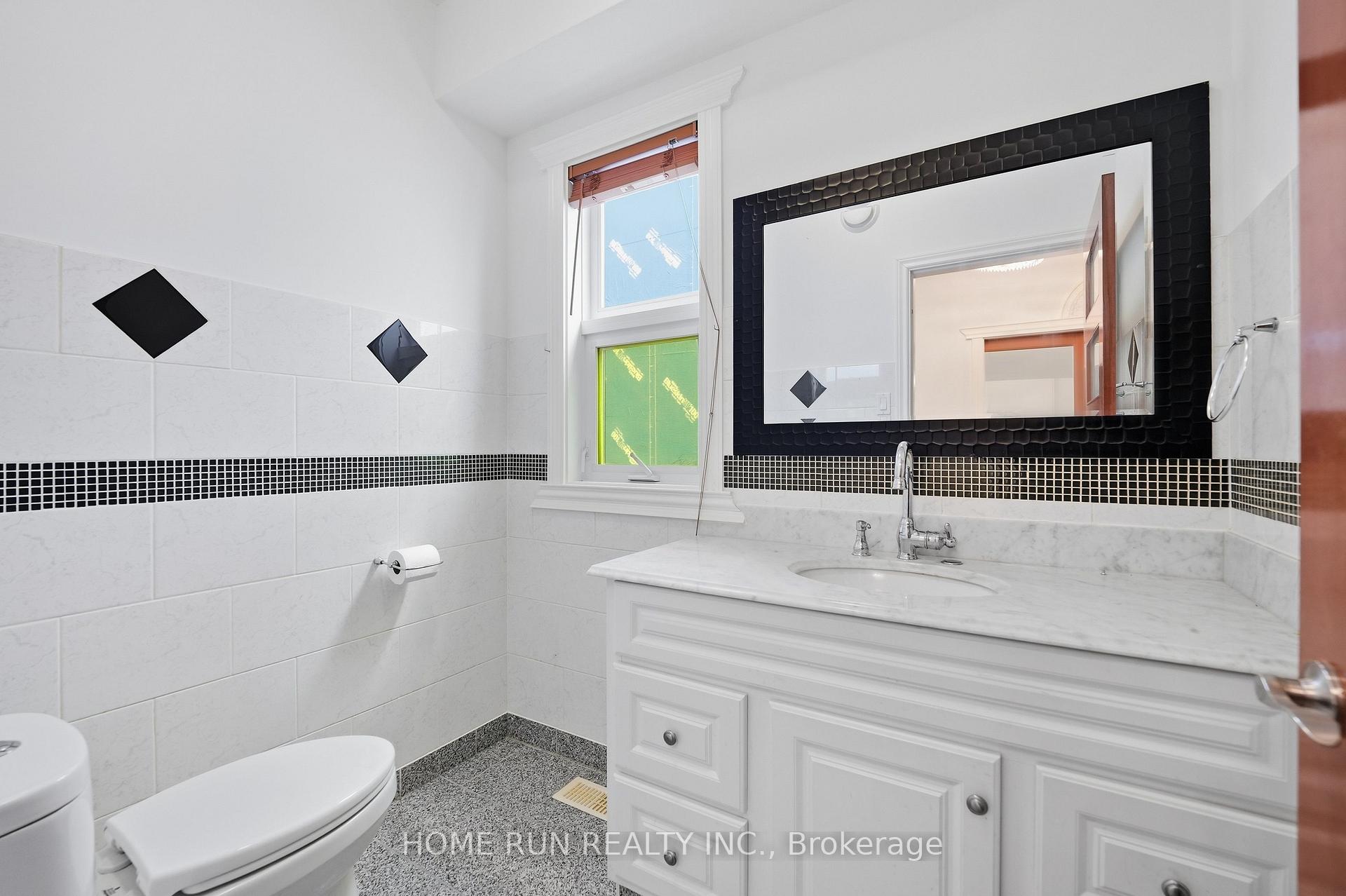 Photo 19 of 57 Willow Street, Ottawa, West Centre Town — HOMEH