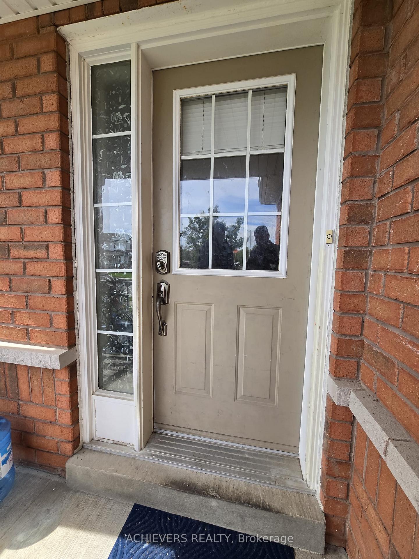 Photo 13 of 240 Scottsdale Drive, Clarington, Bowmanville — HOMEH
