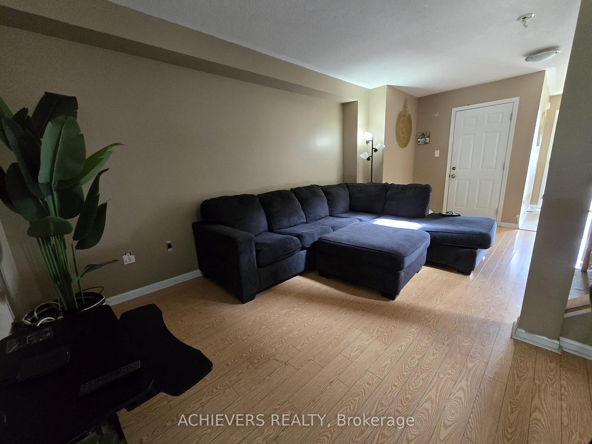 Photo 15 of 240 Scottsdale Drive, Clarington, Bowmanville — HOMEH