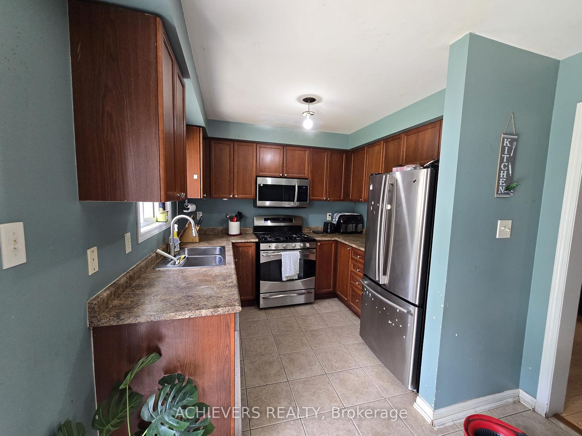Photo 22 of 240 Scottsdale Drive, Clarington, Bowmanville — HOMEH