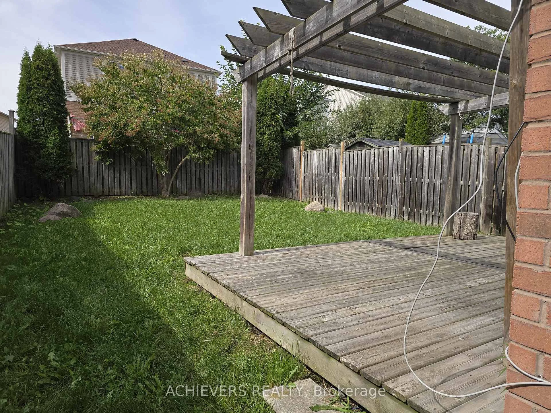 Photo 6 of 240 Scottsdale Drive, Clarington, Bowmanville — HOMEH