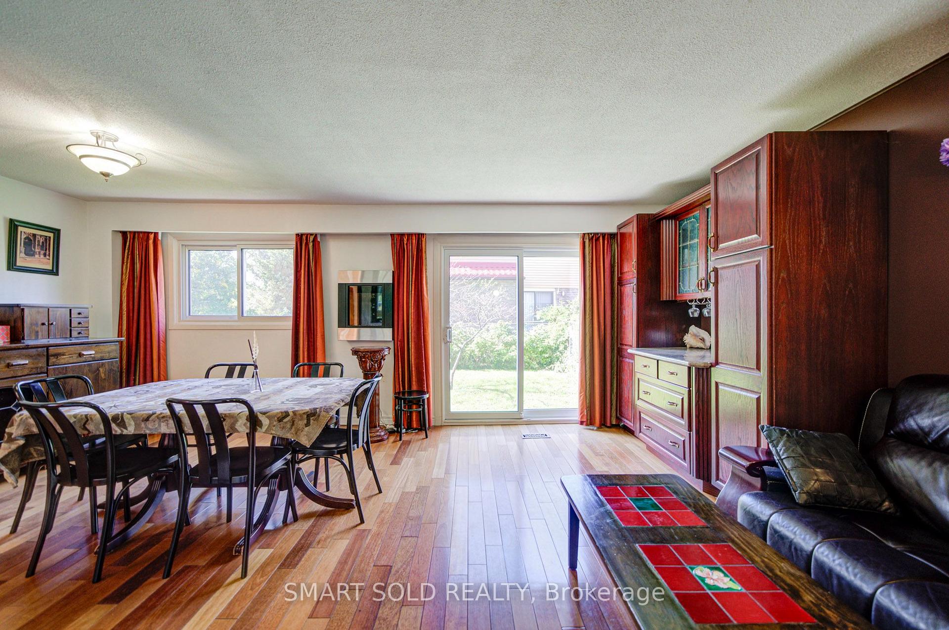 Photo 18 of 2 Croach Crescent, Scarborough, Agincourt North — HOMEH