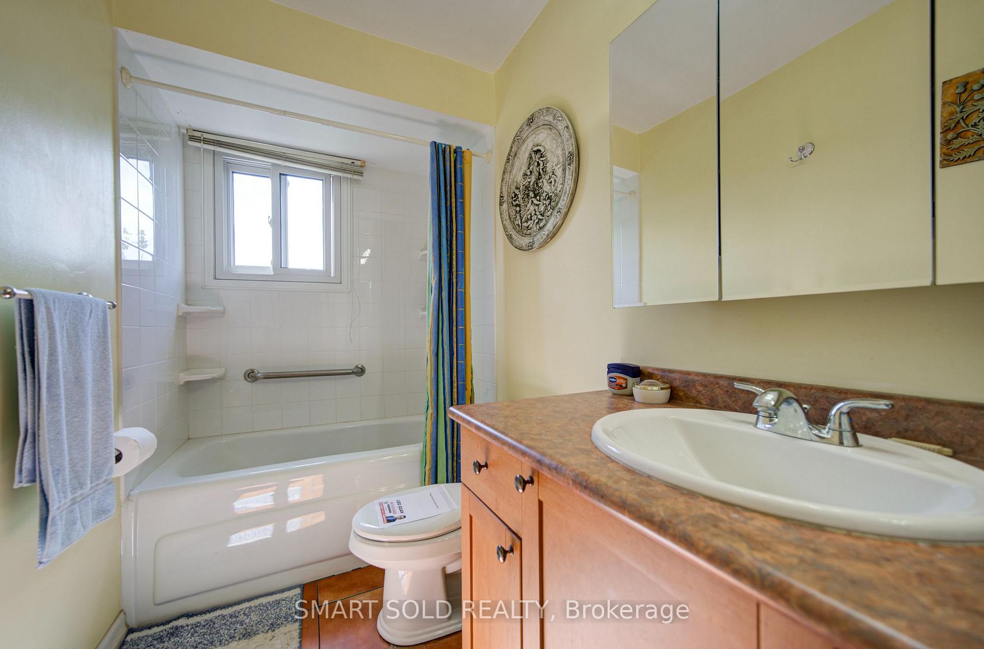 Photo 30 of 2 Croach Crescent, Scarborough, Agincourt North — HOMEH