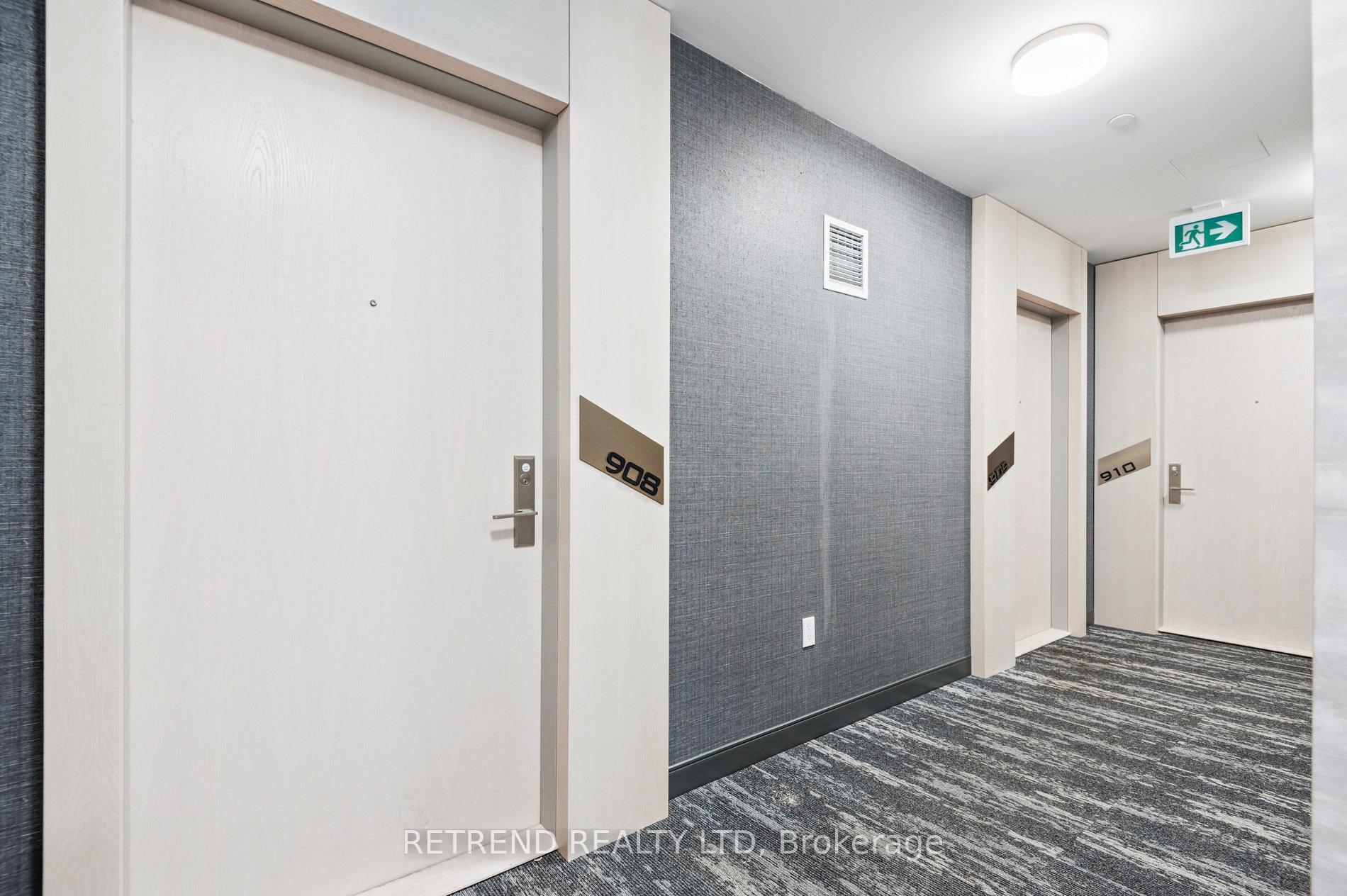 Photo 4 of Unit 908, 77 Mutual Street, Toronto, Church-Yonge Corridor — HOMEH
