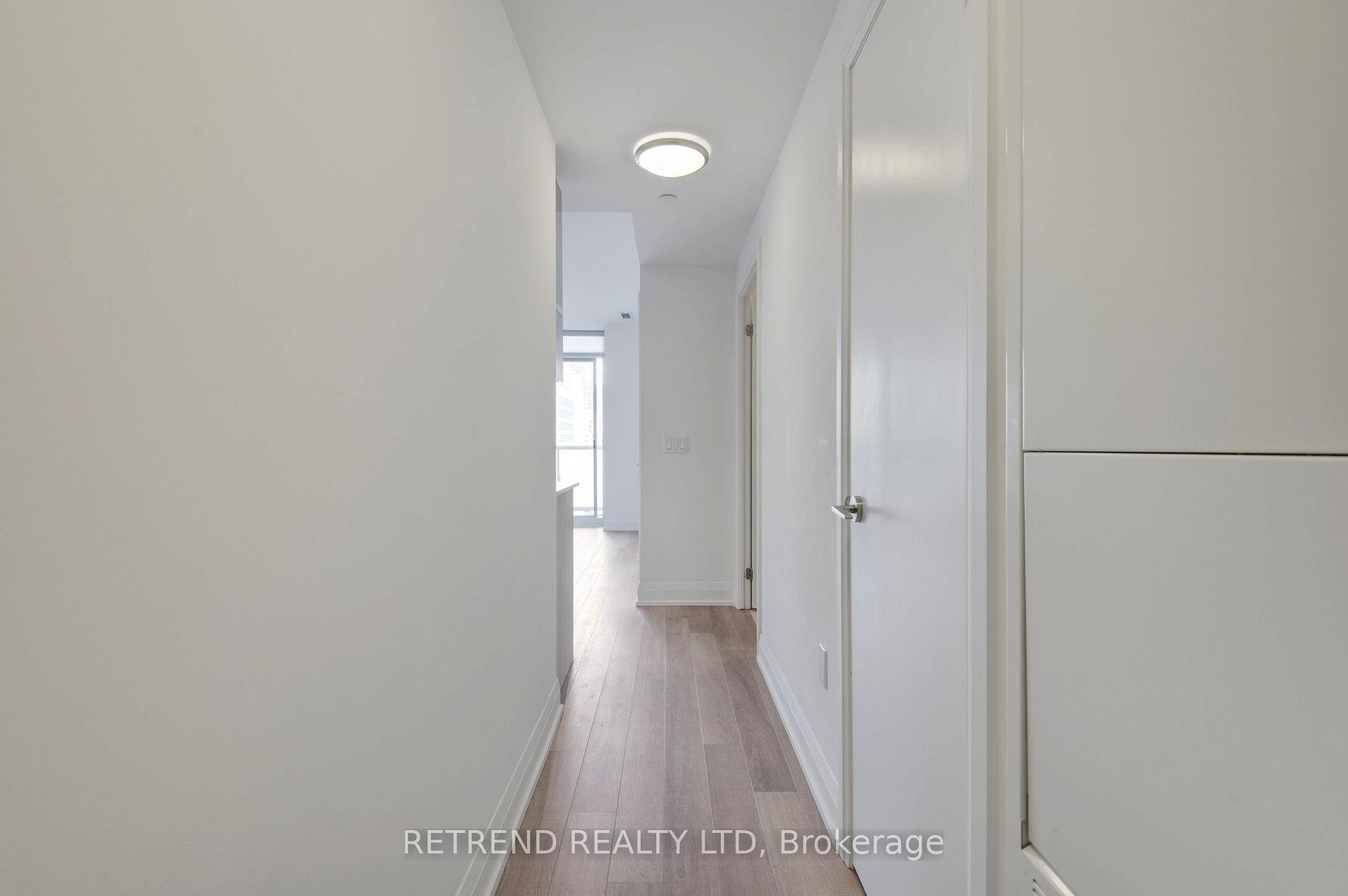 Photo 6 of Unit 908, 77 Mutual Street, Toronto, Church-Yonge Corridor — HOMEH