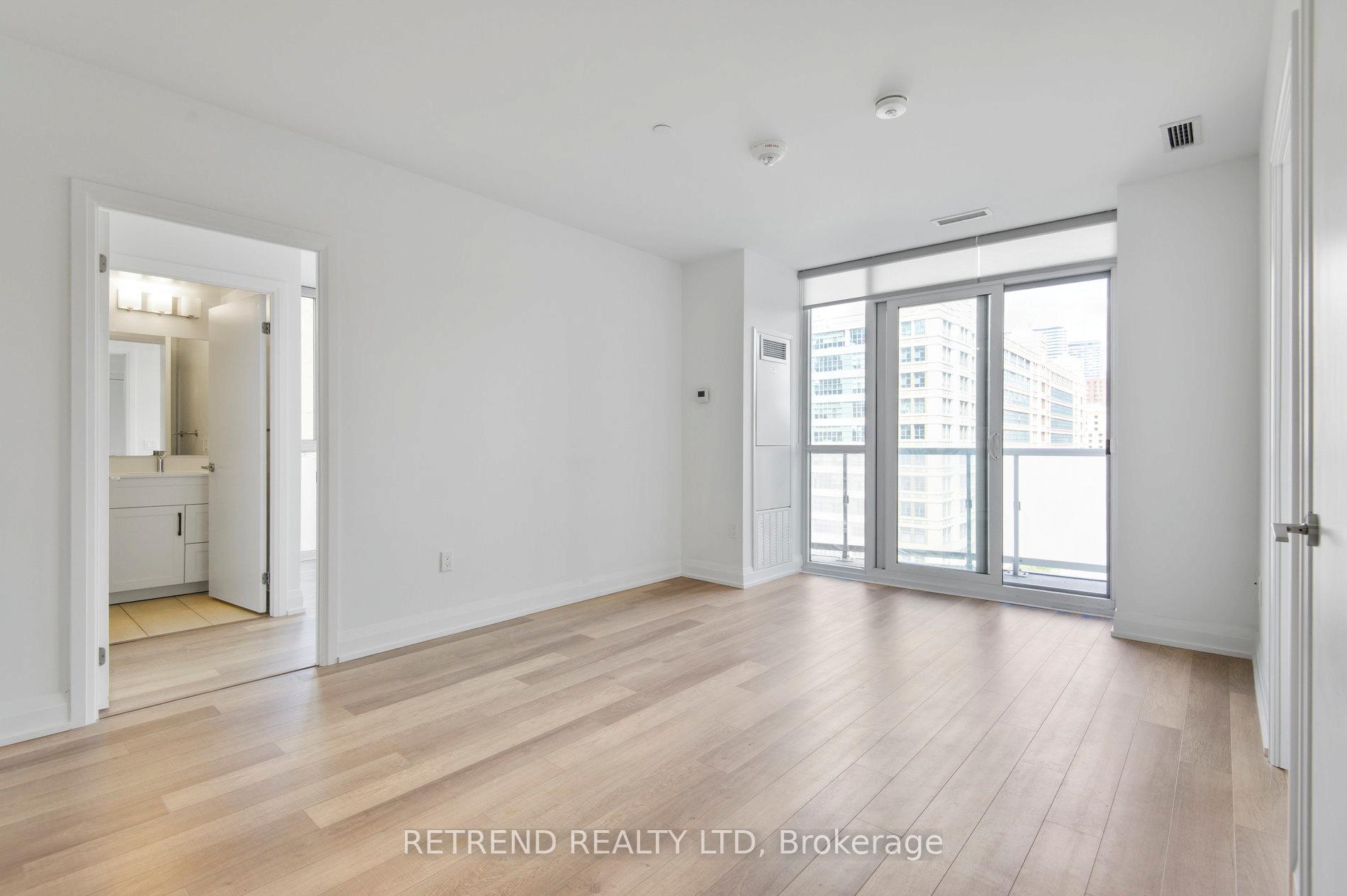 Photo 7 of Unit 908, 77 Mutual Street, Toronto, Church-Yonge Corridor — HOMEH
