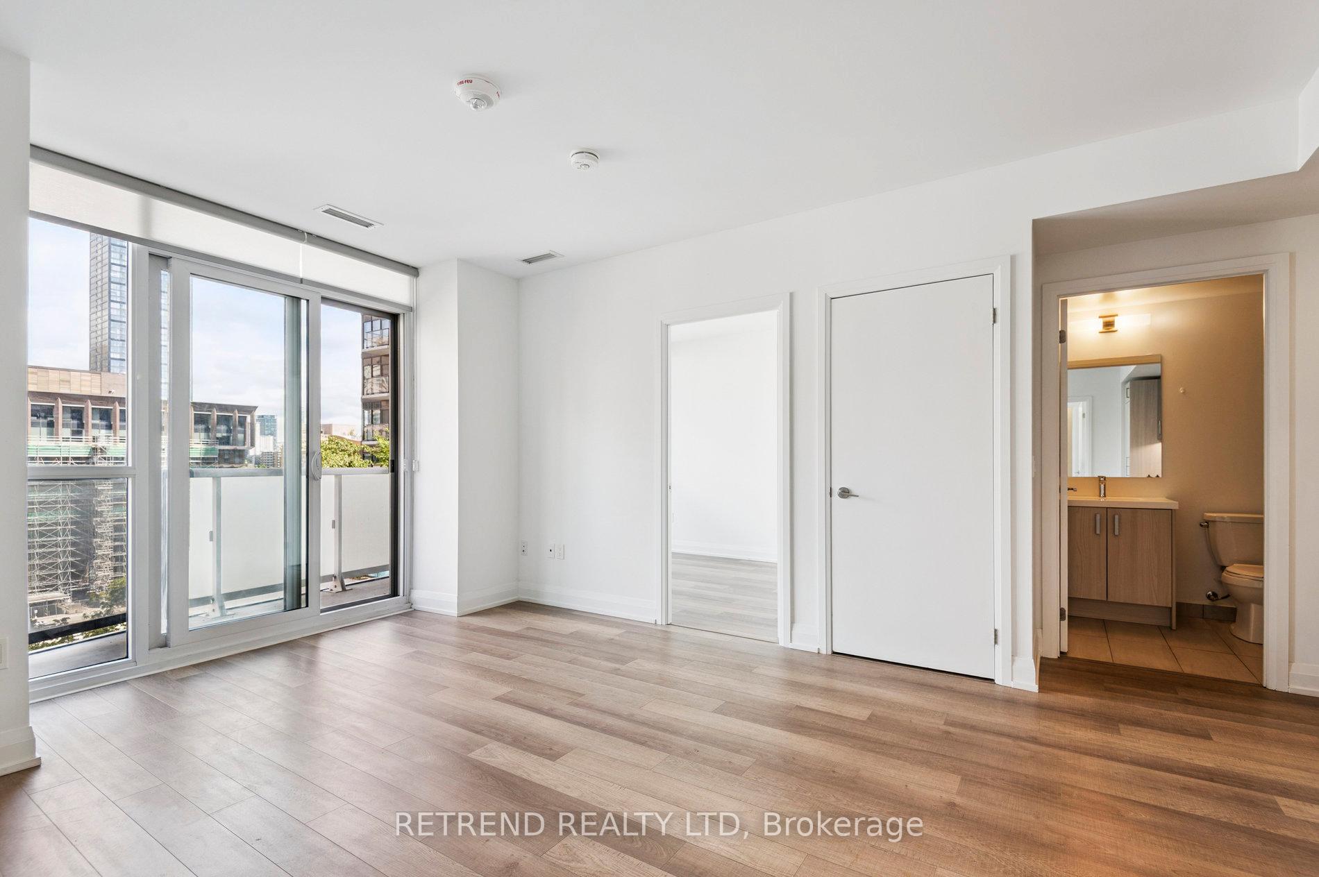 Photo 8 of Unit 908, 77 Mutual Street, Toronto, Church-Yonge Corridor — HOMEH