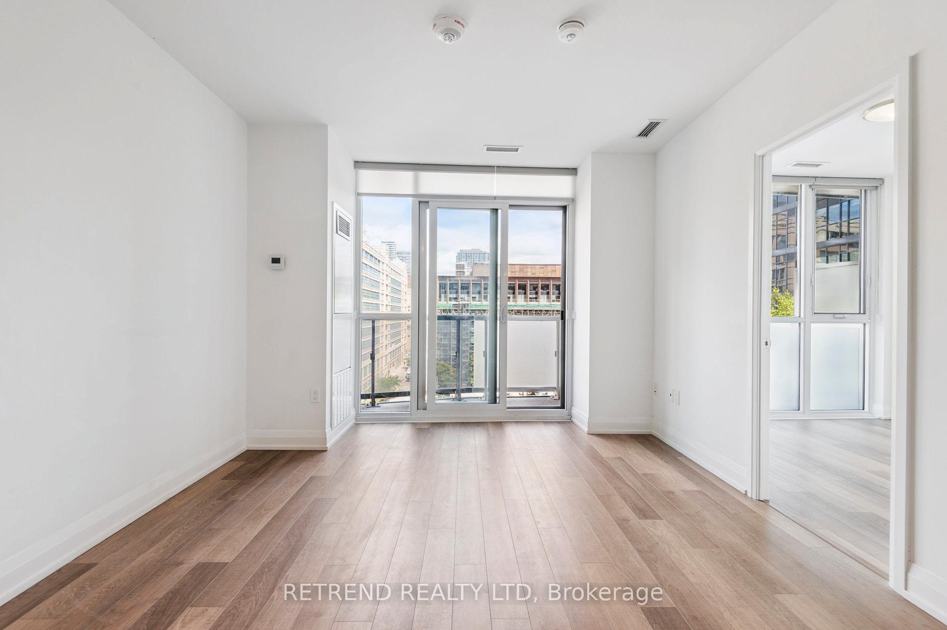 Photo 9 of Unit 908, 77 Mutual Street, Toronto, Church-Yonge Corridor — HOMEH