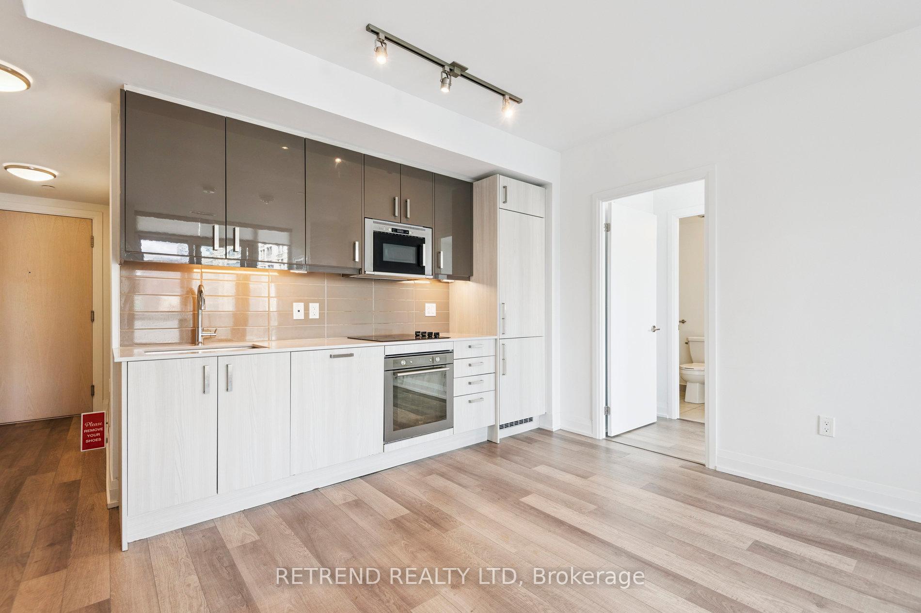 Photo 11 of Unit 908, 77 Mutual Street, Toronto, Church-Yonge Corridor — HOMEH
