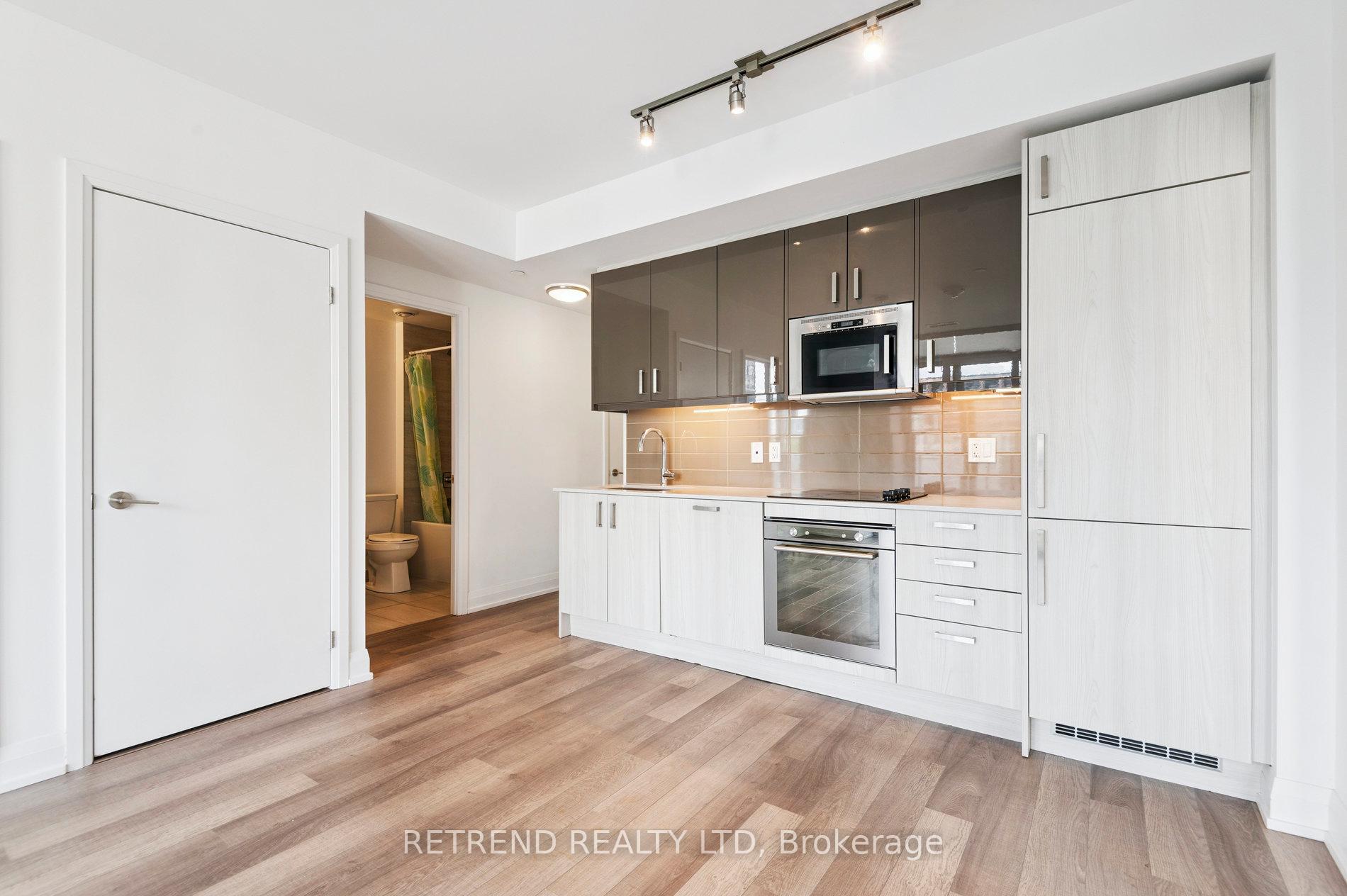 Photo 12 of Unit 908, 77 Mutual Street, Toronto, Church-Yonge Corridor — HOMEH