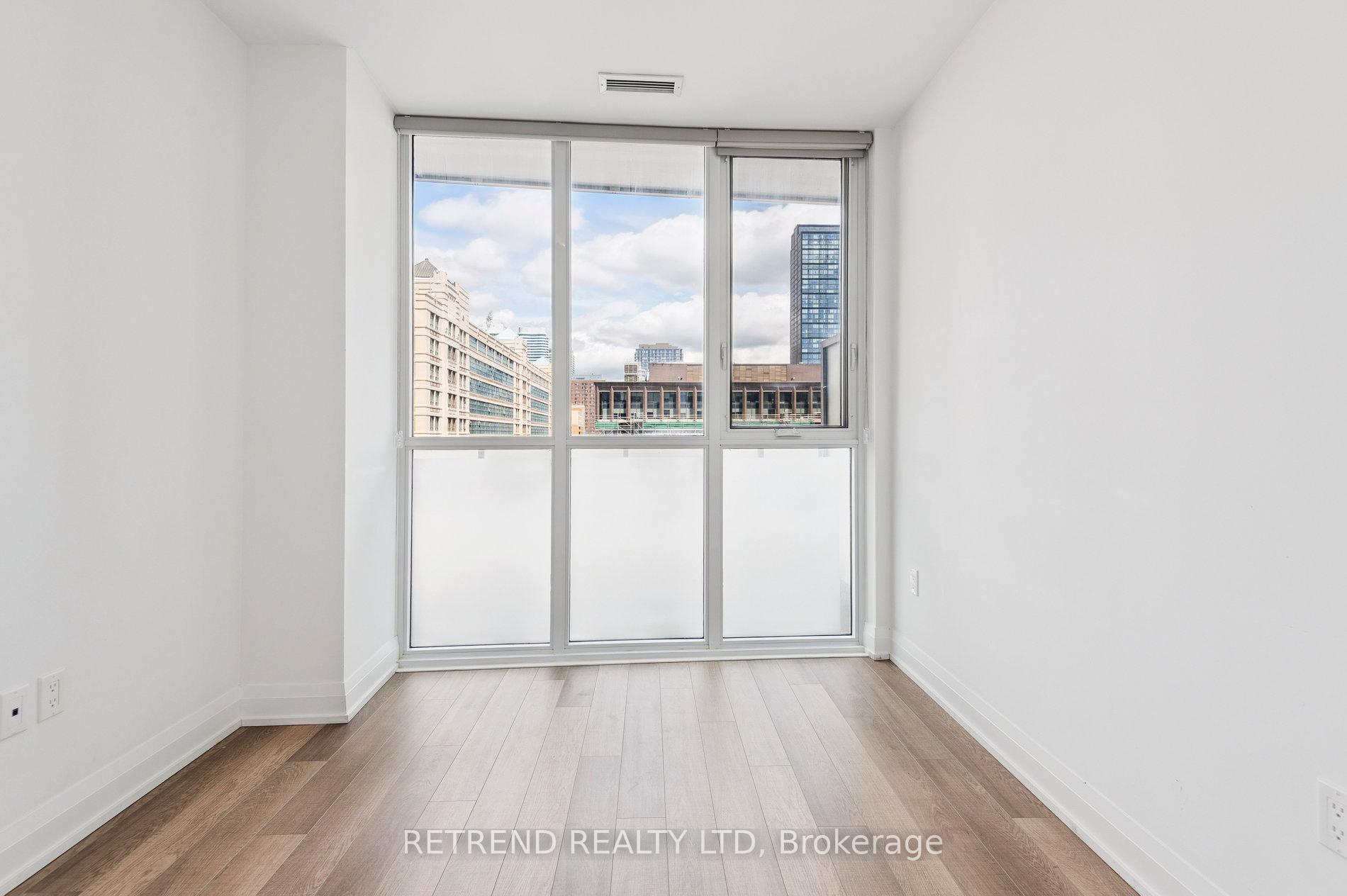 Photo 16 of Unit 908, 77 Mutual Street, Toronto, Church-Yonge Corridor — HOMEH